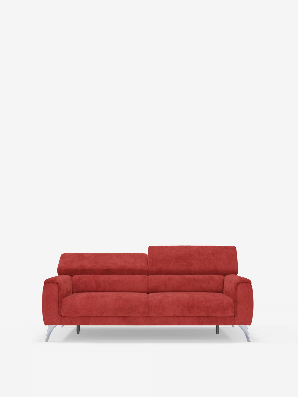Un divano contemporaneo Caravaggio rosso a 2 e 3 posti di Divani.Store, caratterizzato da cuscini di seduta allungati, schienali rettangolari e gambe in metallo angolate, rivestito con l'elegante tessuto T31 resistente alle macchie. Il divano moderno è messo in risalto su uno sfondo bianco a tinta unita, per un look minimalista e pulito.