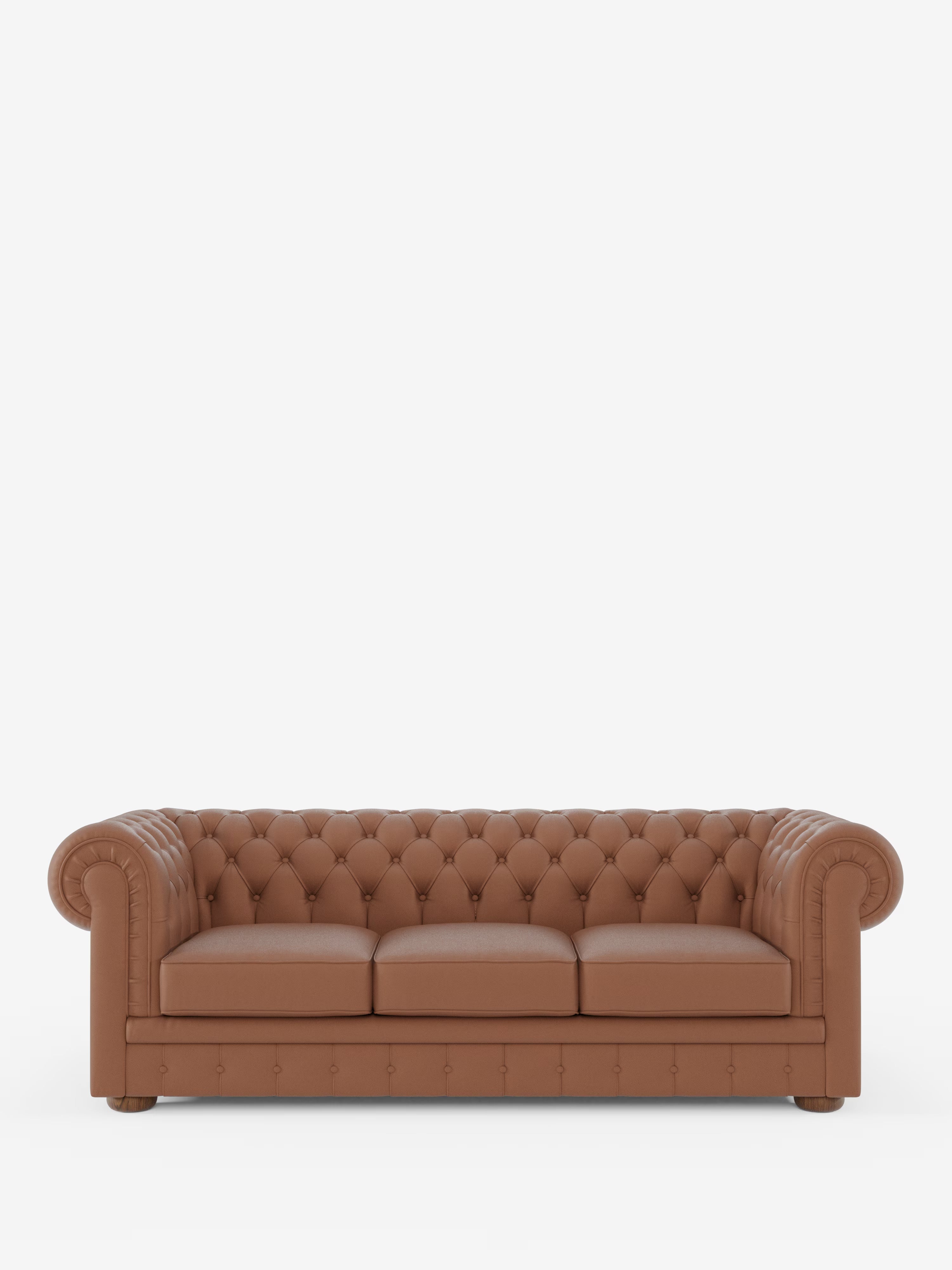 Un divano Chester a 4 posti con 3 sedute in vera pelle – Chesterfield capitonné artigianale di Divani.Store, caratterizzato da una finitura in pelle marrone con schienale e braccioli trapuntati, braccioli arrotondati e tre cuscini di seduta, è ripreso su uno sfondo bianco a tinta unita, che ne esalta la raffinata lavorazione artigianale in vera pelle.