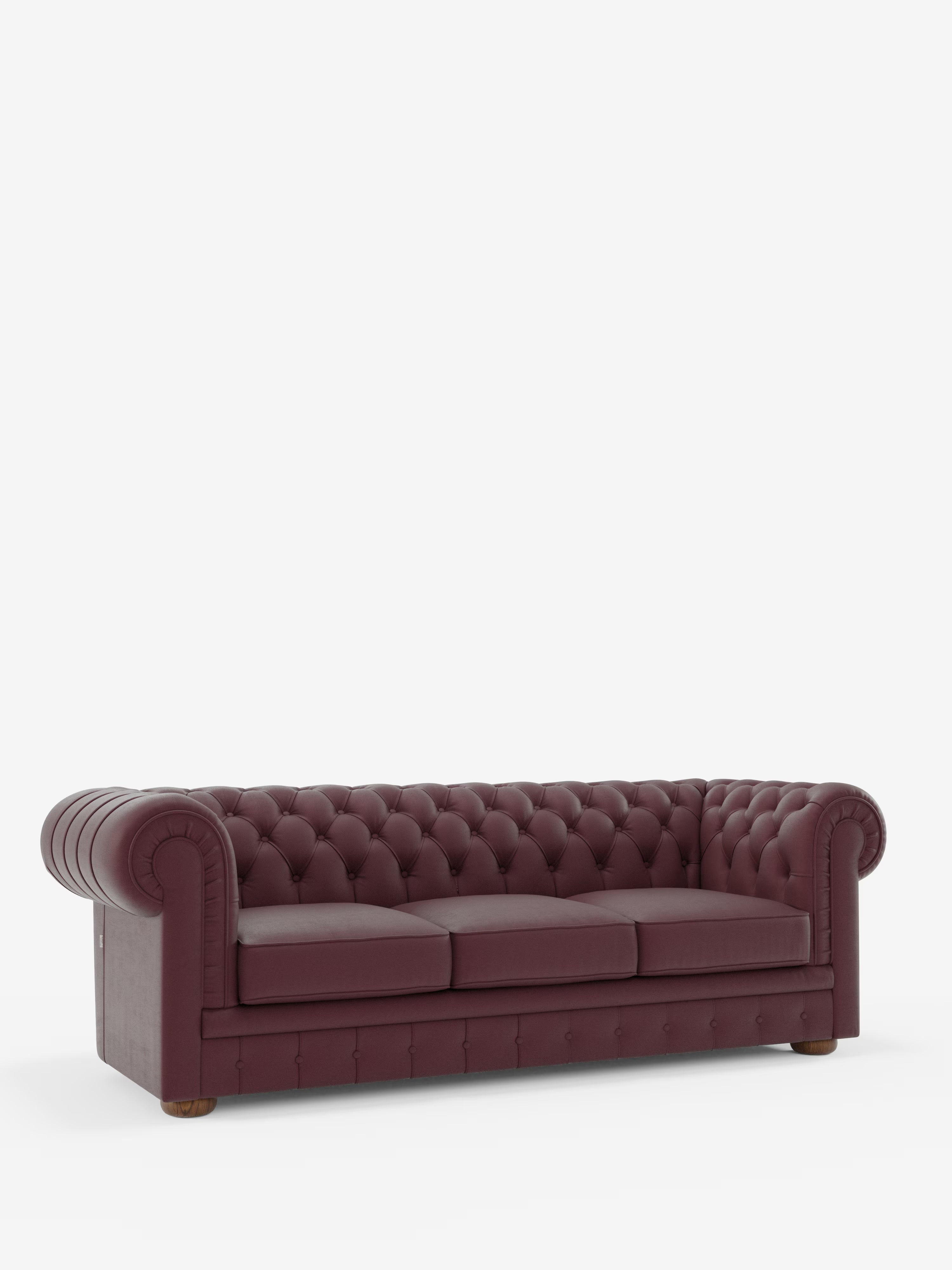 Un divano Chester 4 Posti 3 sedute color bordeaux in vera pelle – Chesterfield Capitonné Artigianale di Divani.Store con profonda trapuntatura a bottoni, braccioli arrotondati e tre cuscini di seduta. Questo divano realizzato a mano si caratterizza per la lavorazione artigianale, il rivestimento in vera pelle e i piedini in legno, presentato su uno sfondo bianco a tinta unita.