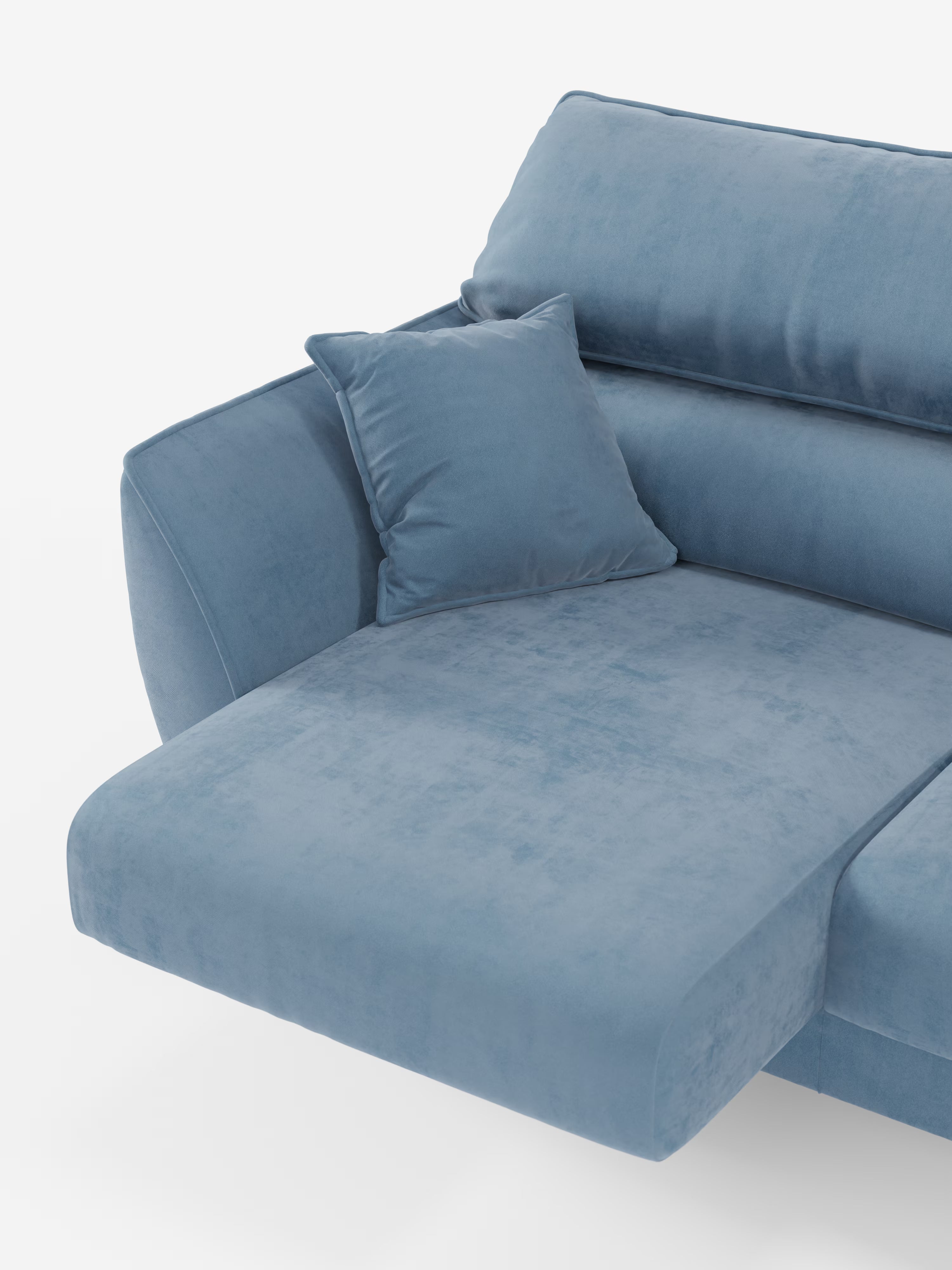 Viene mostrata una vista ravvicinata del divano Michelangelo a 2 e 3 posti di Divani.Store, rivestito in moderno tessuto blu T30 resistente alle macchie. Questo divano contemporaneo presenta una chaise longue sulla sinistra, sedute morbide con sedute allungabili per un comfort personalizzabile e un unico cuscino blu abbinato. L’elegante schienale presenta un design leggermente inclinato con poggiatesta reclinabile, esemplificando lo stile raffinato di un divano moderno su uno sfondo bianco a tinta unita.