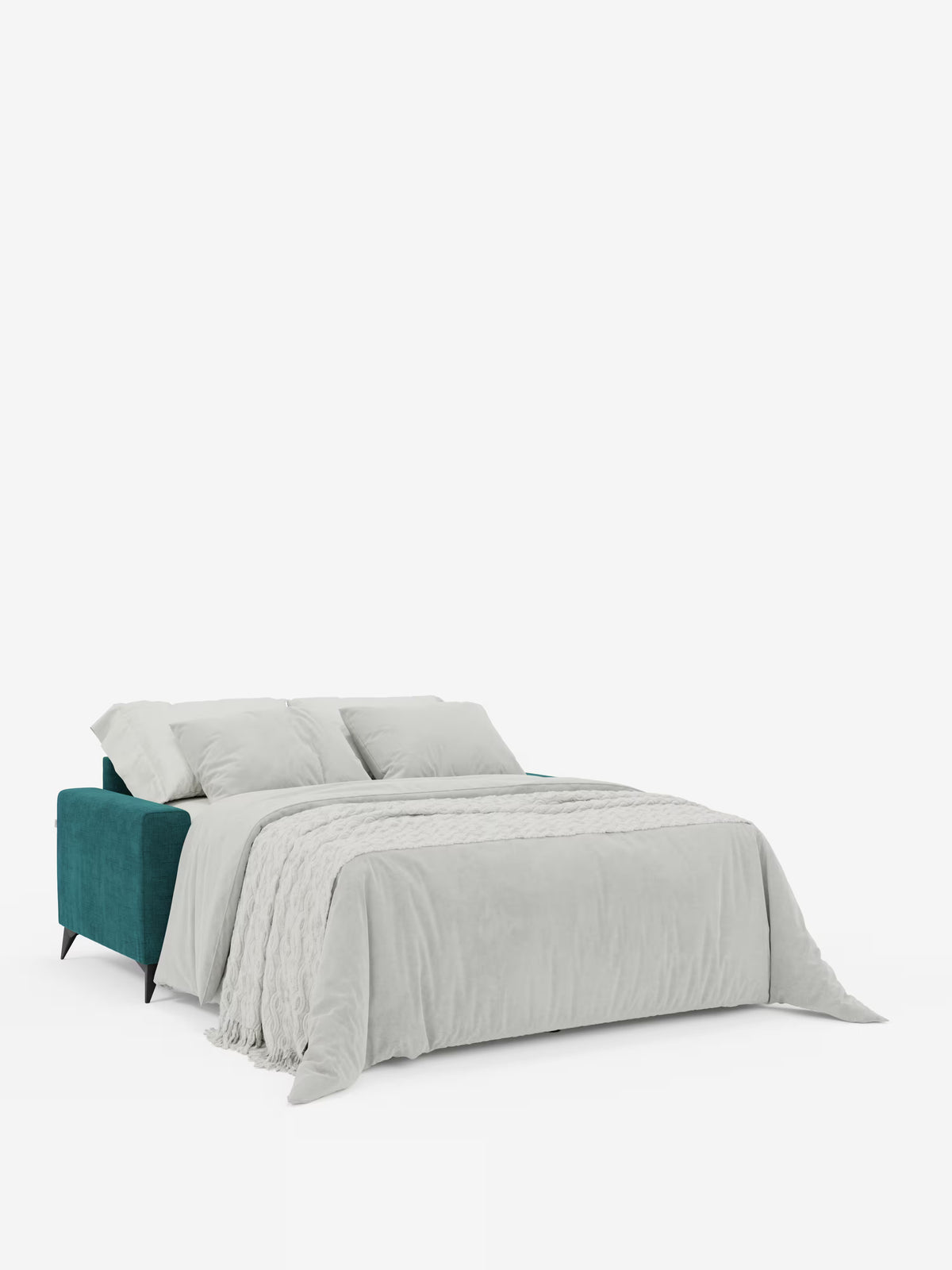 Un divano letto matrimoniale Pegaso color verde acqua con poggiatesta reclinabili di Divani.Store si trasforma in un letto queen-size, completo di biancheria da letto in jacquard T22 grigio chiaro, due cuscini e una coperta drappeggiata. Questo elegante divano trasformabile poggia su gambe nere su uno sfondo bianco a tinta unita.