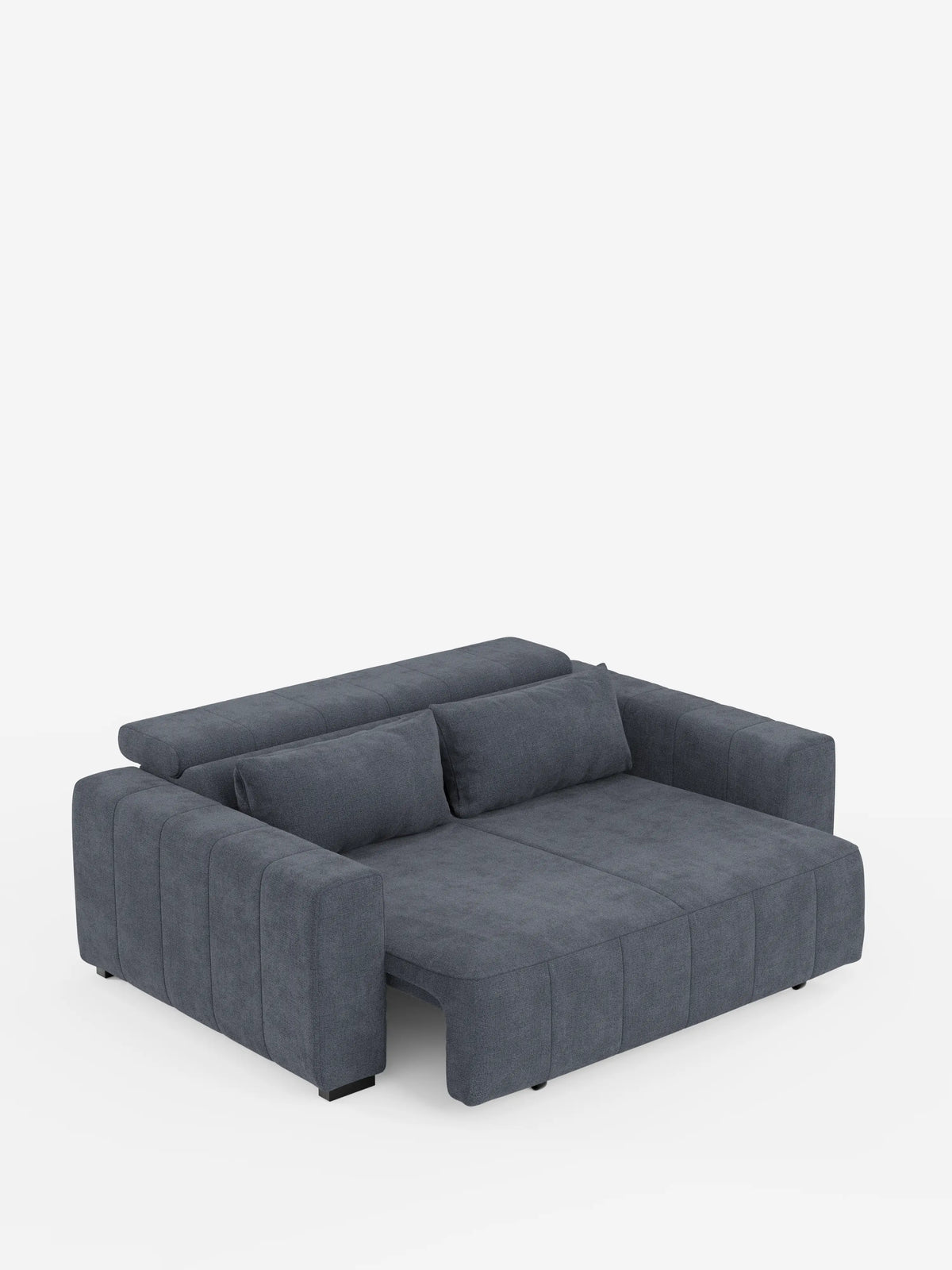 Vi presentiamo il divano a 3 posti Doric di Divani.Store: un divano imbottito in stile contemporaneo color grigio scuro, caratterizzato da ampi braccioli, due cuscini dello schienale coordinati e uno schienale dal profilo ribassato. Presentato su uno sfondo bianco, questo spazioso divano a tre posti offre un comfort eccezionale grazie alle sedute allungabili tramite reclinazione elettrica e al poggiatesta regolabile, il tutto realizzato in tessuto T23 facile da pulire.