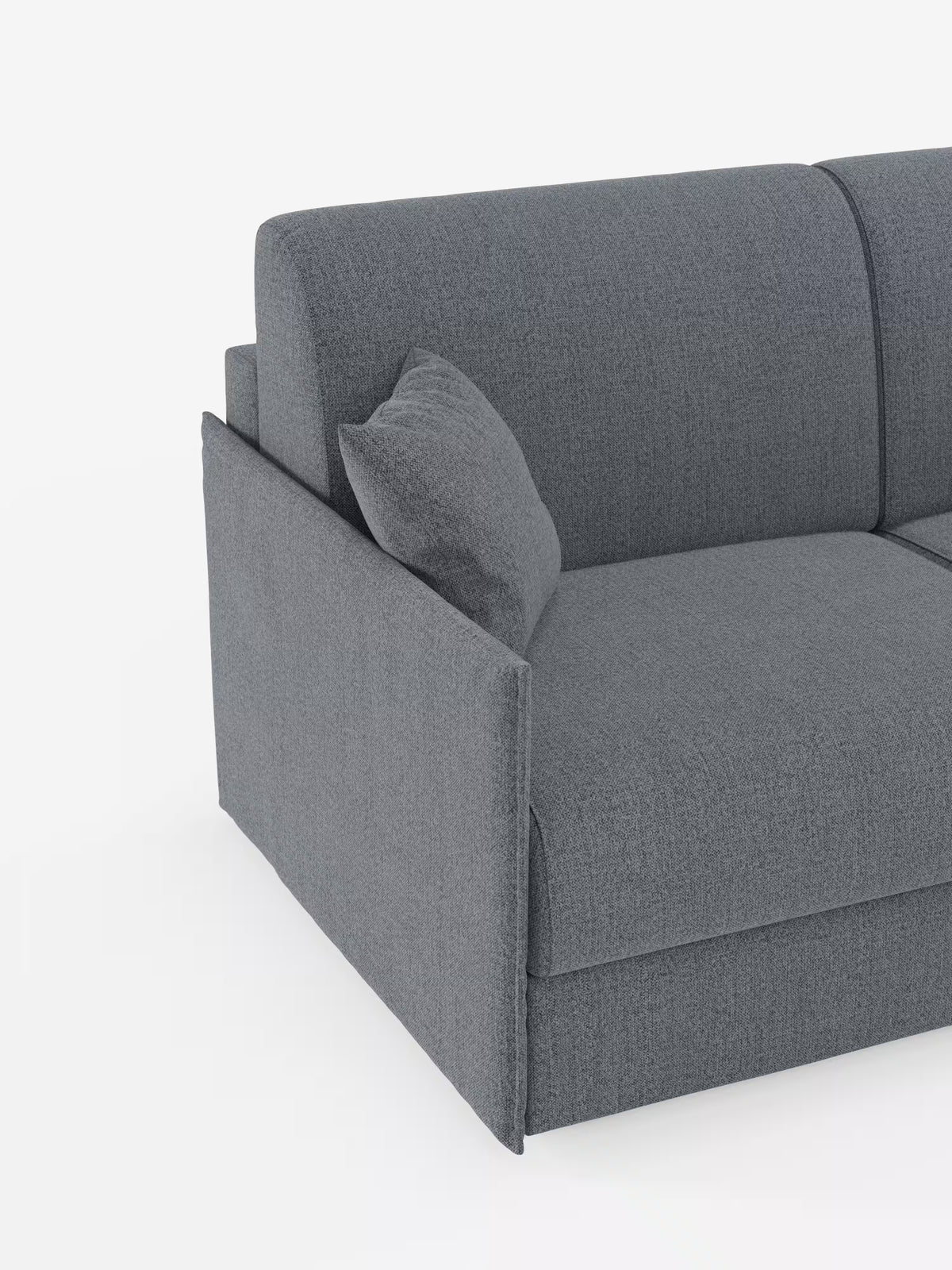 Vi presentiamo il divano letto matrimoniale sfoderabile Evans di Divani.Store, un divano letto compatto e moderno rivestito in tessuto smacchiabile T23. Caratterizzato da linee pulite, braccioli bassi, un unico cuscino coordinato e una seduta morbida, questo divano letto minimalista include un pratico vano porta cuscini. È raffigurato di profilo su uno sfondo completamente bianco per mettere in risalto la sua morbida trama e il design elegante.