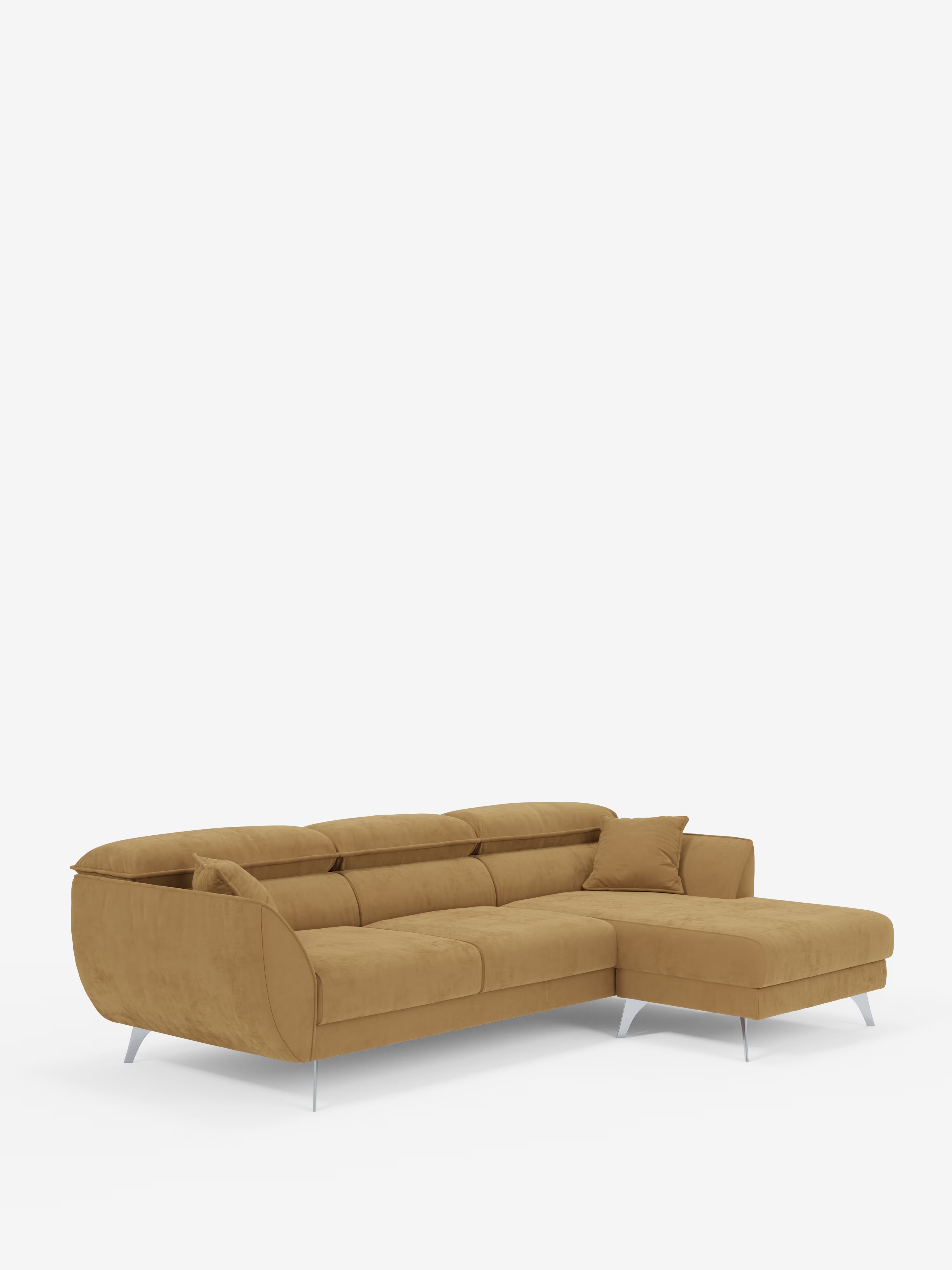 Il divano angolare con penisola e sedute estensibili “Michelangelo” di Divani.Store, in colore giallo senape, si caratterizza per le linee pulite, una chaise longue sul lato destro, morbidi cuscini e eleganti gambe in metallo. Un unico cuscino decorativo abbinato è appoggiato nell’angolo. Lo sfondo è bianco a tinta unita.
