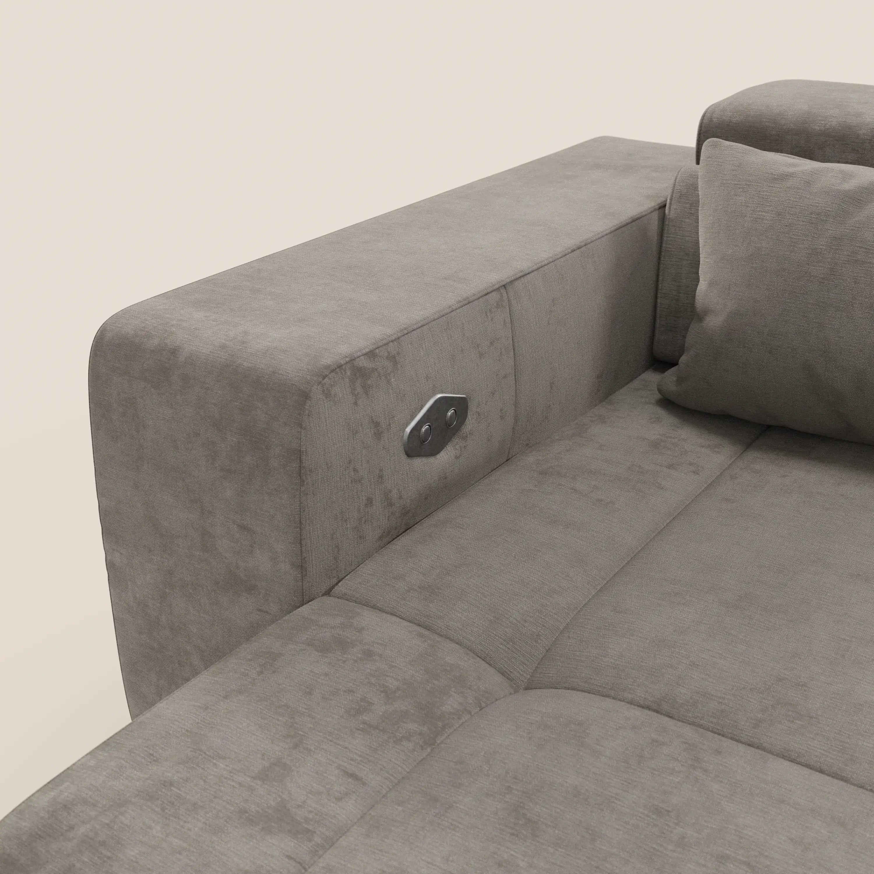 Monarch Divano angolare con penisola e Relax Elettrico per allungamento sedute - Poggiatesta Reclinabili in tessuto morbido smacchiabile T31 - divani.store