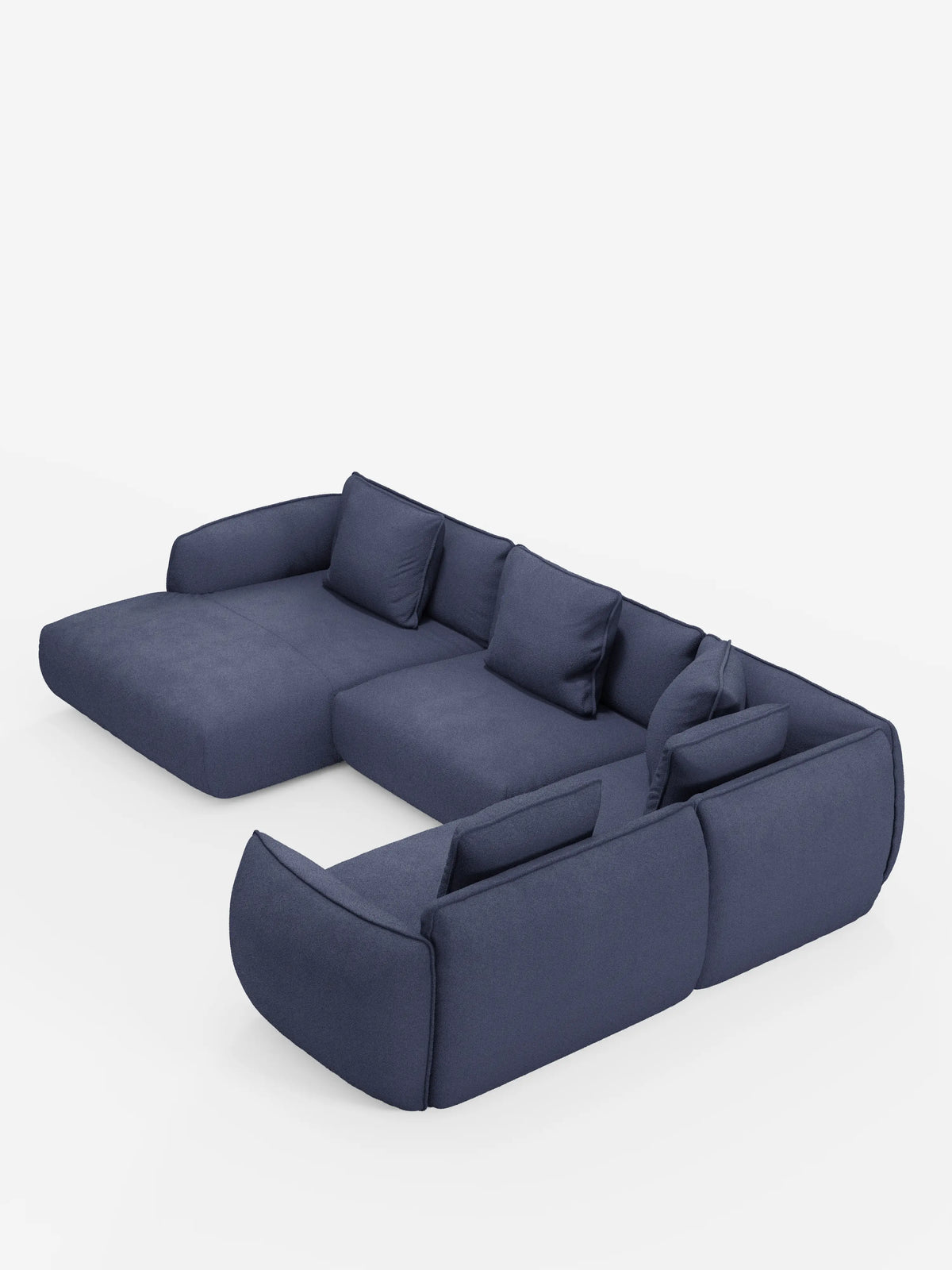 Vi presentiamo il divano angolare panoramico componibile con penisola e angolo in tessuto smacchiabile T33 di Divani.Store: un divano componibile spazioso e moderno, rivestito in tessuto blu navy facile da pulire. Caratterizzato da bordi bassi e arrotondati, morbidi cuscini di seduta e cinque cuscini decorativi abbinati, questo capolavoro a forma di L incarna il design contemporaneo minimalista e l’eccellente artigianato Made in Italy, splendidamente messo in risalto su uno sfondo bianco a tinta unita.