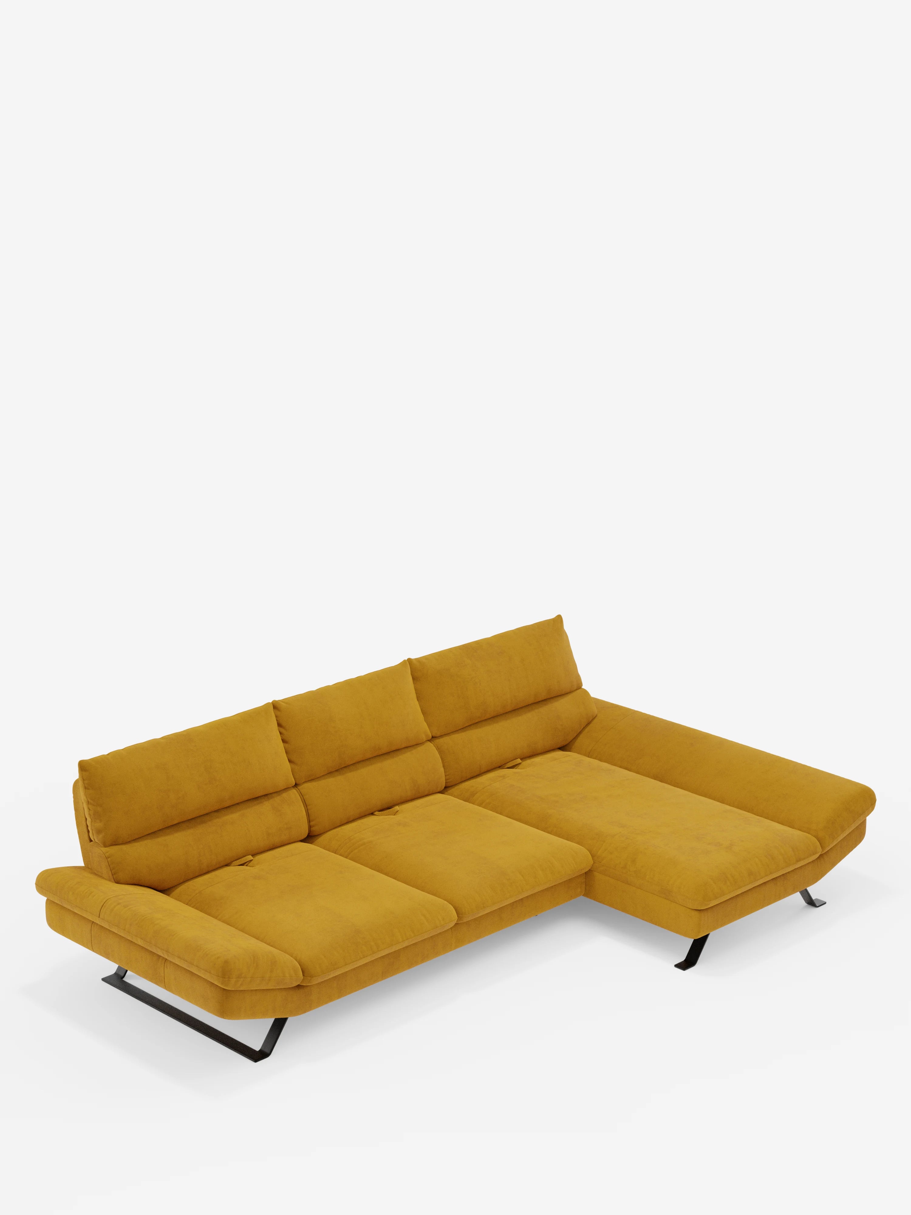 Il divano angolare Eclipse con penisola e schienali traslanti in microfibra tecnica smacchiabile T11 di Divani.Store è un moderno divano componibile color giallo senape, dotato di tre cuscini di seduta e una chaise longue integrata. Questo elegante divano poggia su gambe basse e angolate in metallo nero ed è dotato di morbidi schienali imbottiti che incorporano un meccanismo di schienale traslante. Lo sfondo è bianco a tinta unita.