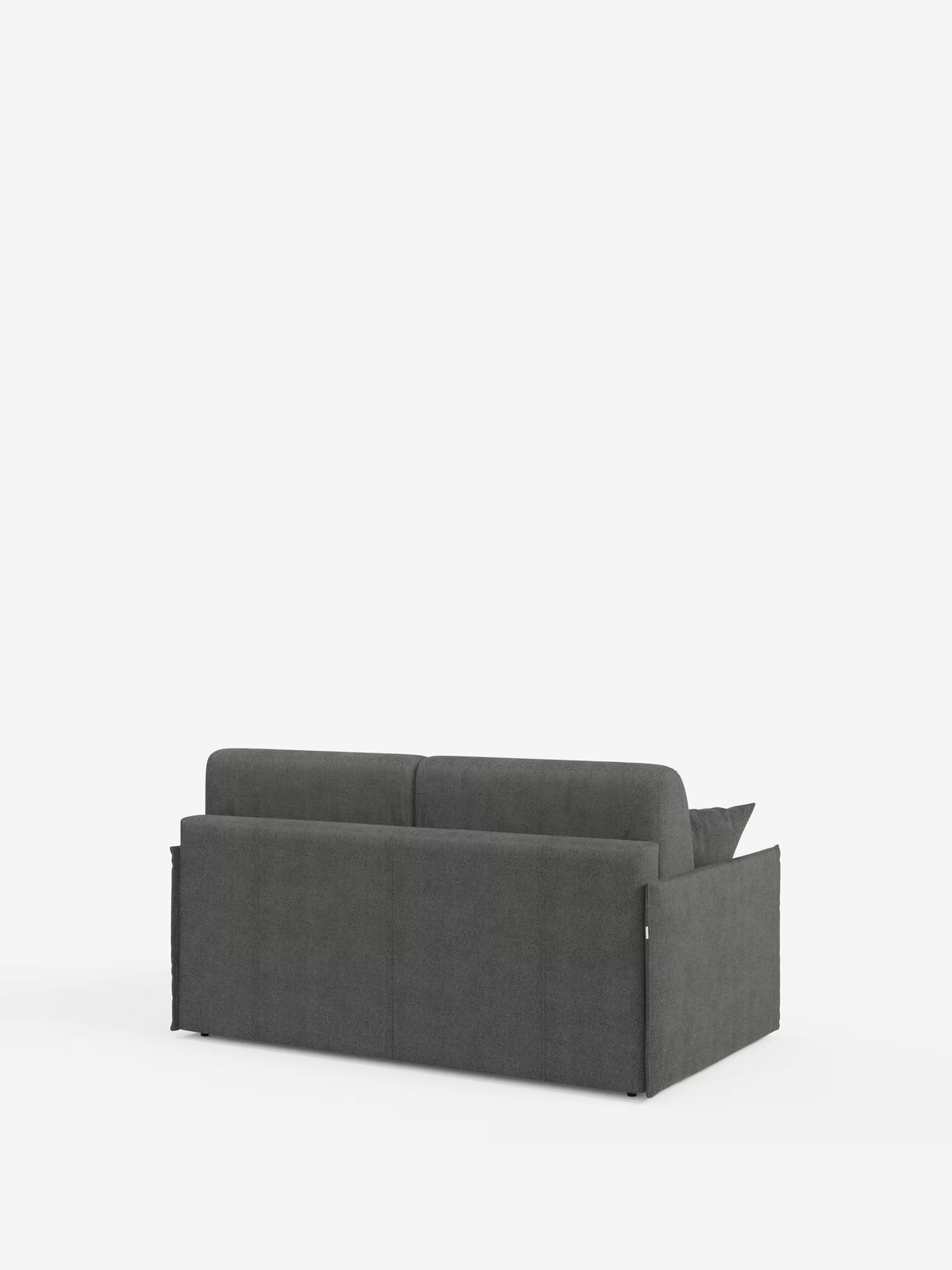Un divano letto matrimoniale sfoderabile Evans di colore grigio scuro, disponibile su Divani.Store, è ripreso di retro su uno sfondo bianco a tinta unita. Questo divano moderno e salvaspazio presenta linee pulite, due cuscini sullo schienale e braccioli squadrati. Un unico cuscino sfoderabile spunta dal lato destro. Il design compatto include un rivestimento sfoderabile in tessuto T23 antimacchia e un vano portaoggetti integrato per i cuscini.