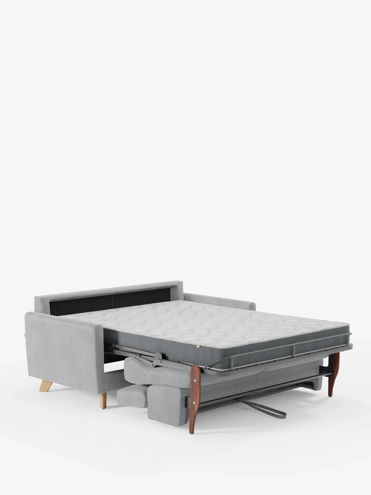 Il divano letto Francy con poggiatesta regolabili di Divani.Store è qui presentato con il letto completamente aperto. Il materasso trapuntato grigio chiaro si abbina perfettamente al design moderno del divano, caratterizzato da gambe in legno, braccioli squadrati e un caratteristico schienale nero. Un cuscino grigio ripiegato è posizionato sotto il letto aperto per una maggiore versatilità. Interamente sfoderabile al 100% e rivestito con l’elegante tessuto T30 resistente alle macchie, questo modello si
