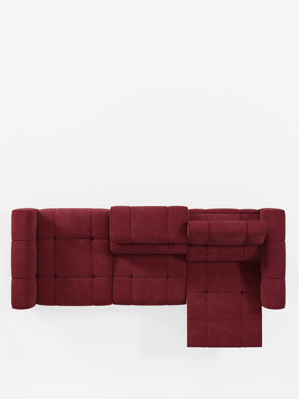Vista dall'alto di un divano componibile Giotto di colore rosso intenso con terminale aperto - opzione relax elettrico in tessuto smacchiabile T23, caratterizzato da trapuntatura quadrata, una sezione lounge e un poggiatesta regolabile su uno sfondo bianco a tinta unita.