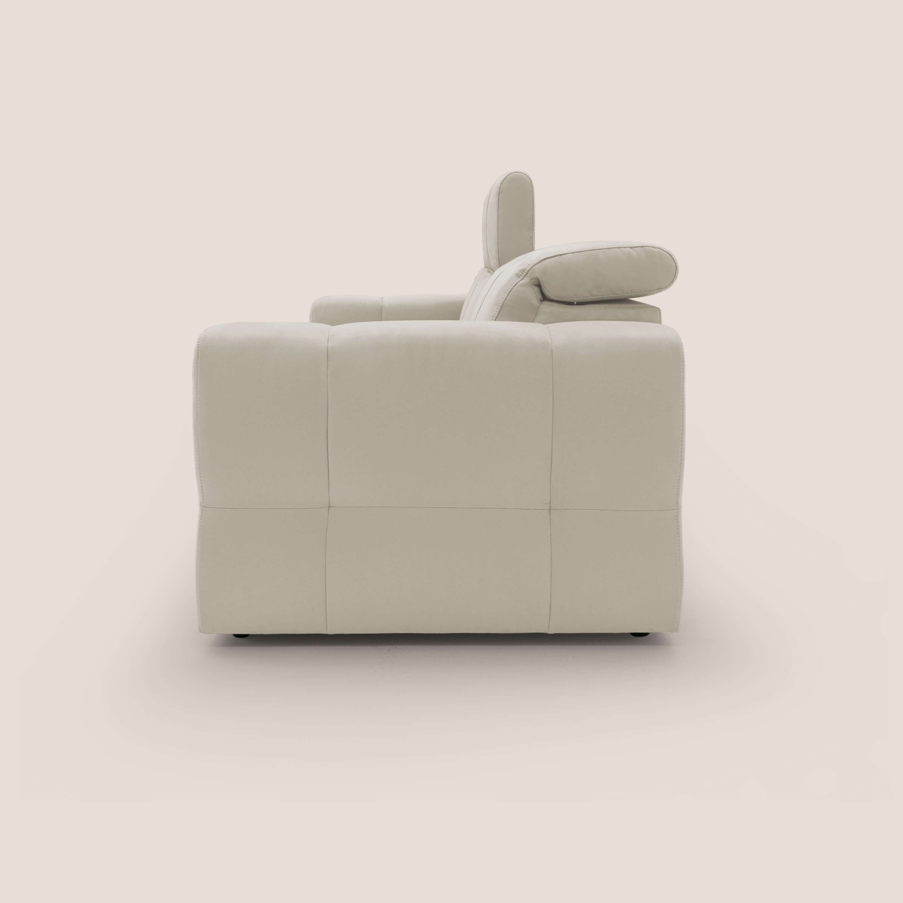 Kronos Divano con pouf estraibile poggiapiedi e poggiatesta reclinabili in morbida microfibra impermeabile T11 panna - divani.store