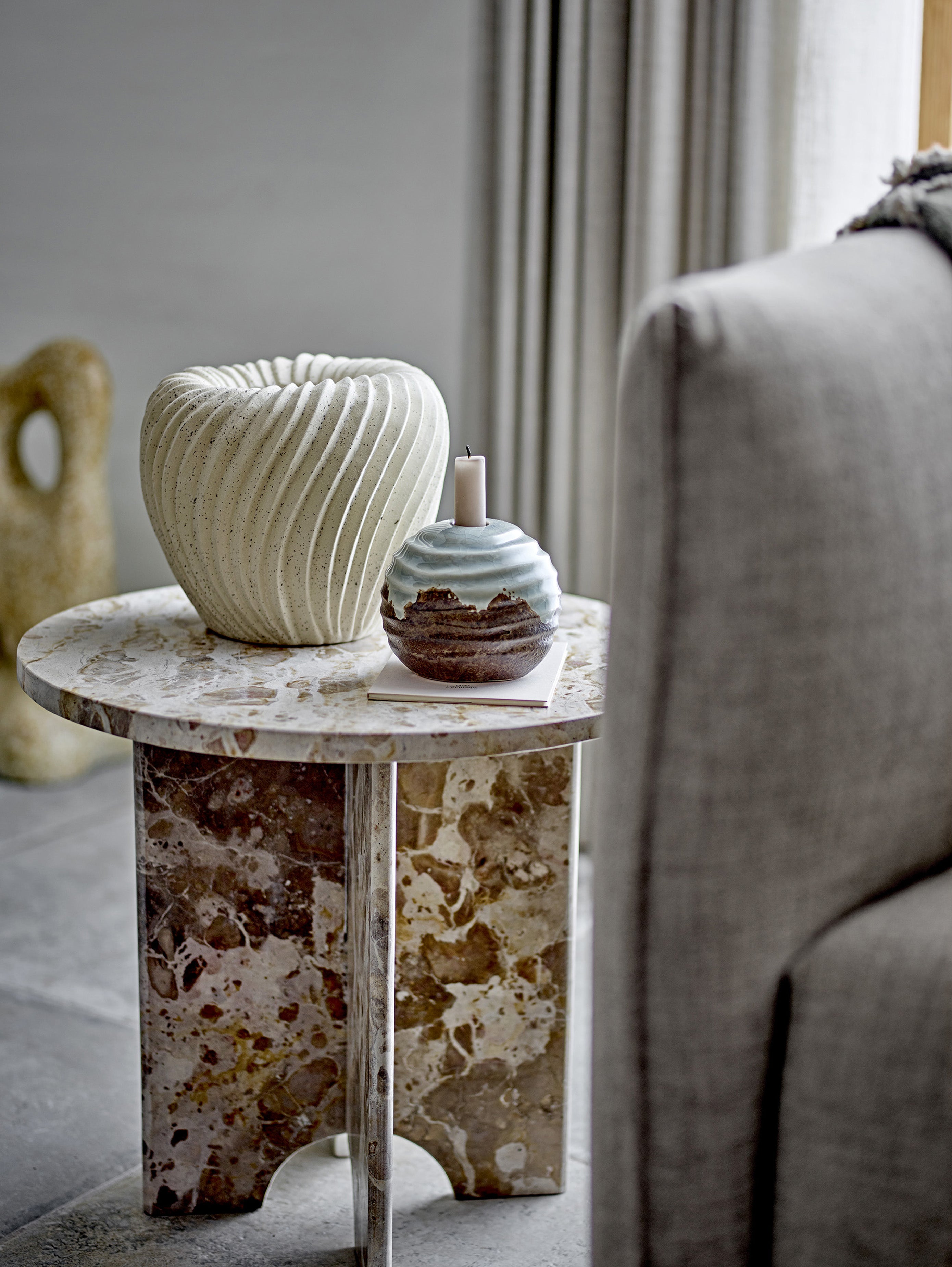 Jasmia tavolino in marmo marrone rotondo - divani.store