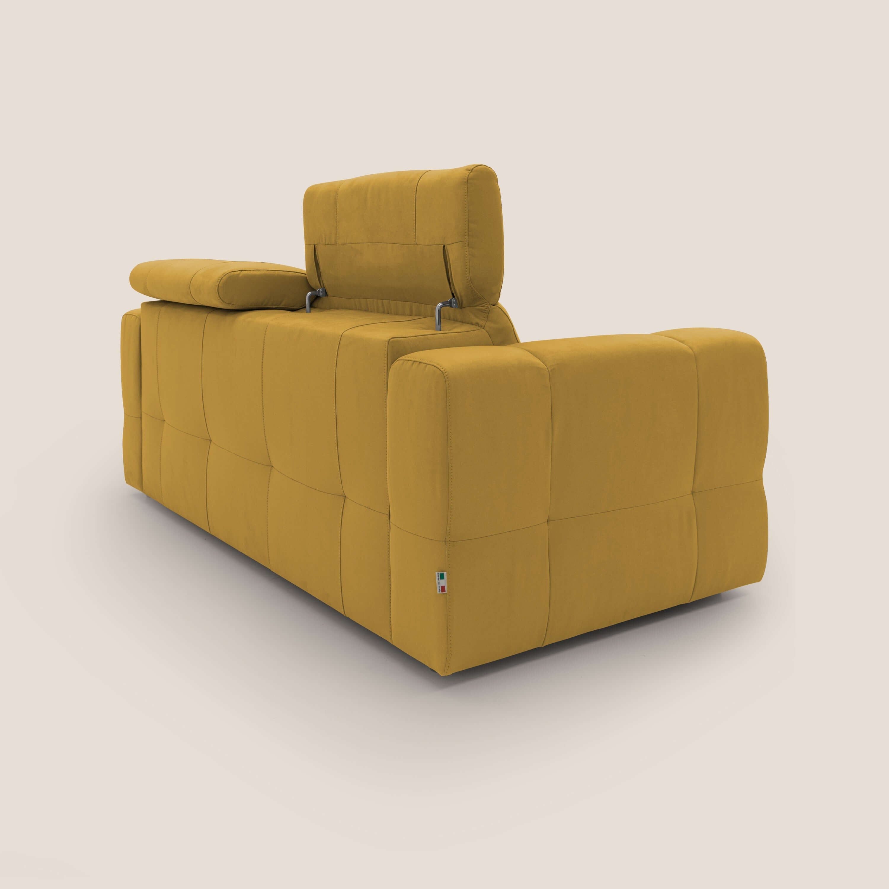 Kronos Divano con pouf estraibile poggiapiedi e poggiatesta reclinabili in morbida microfibra impermeabile T11 giallo - divani.store