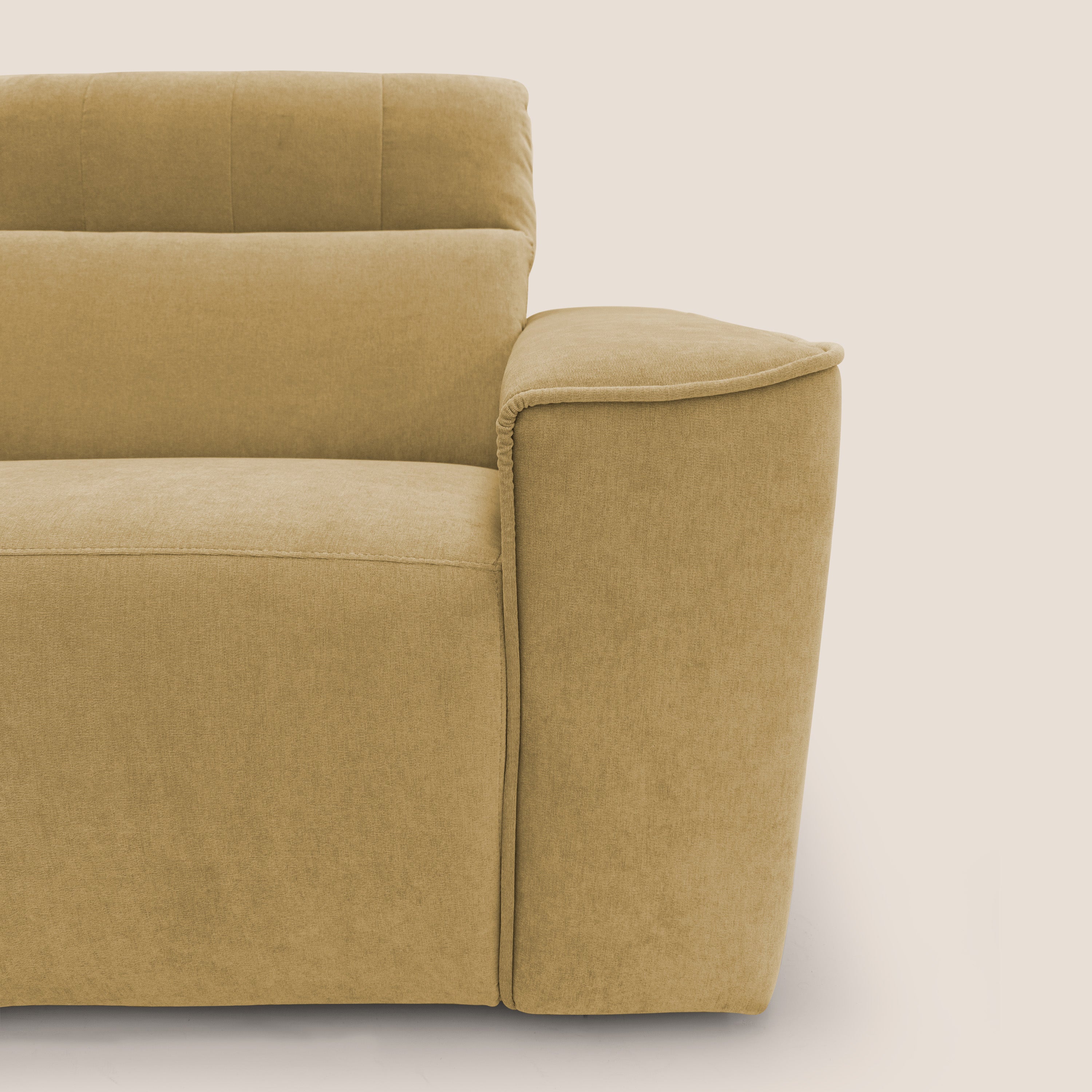 Clark Divano modulare angolare REVERSIBILE con opzione relax elettrico in tessuto smacchiabile impermeabile T17 giallo - divani.store