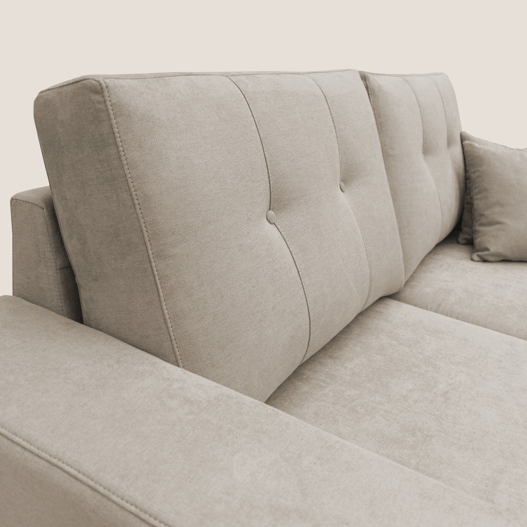 Giove divano in morbido tessuto impermeabile T02 beige - divani.store