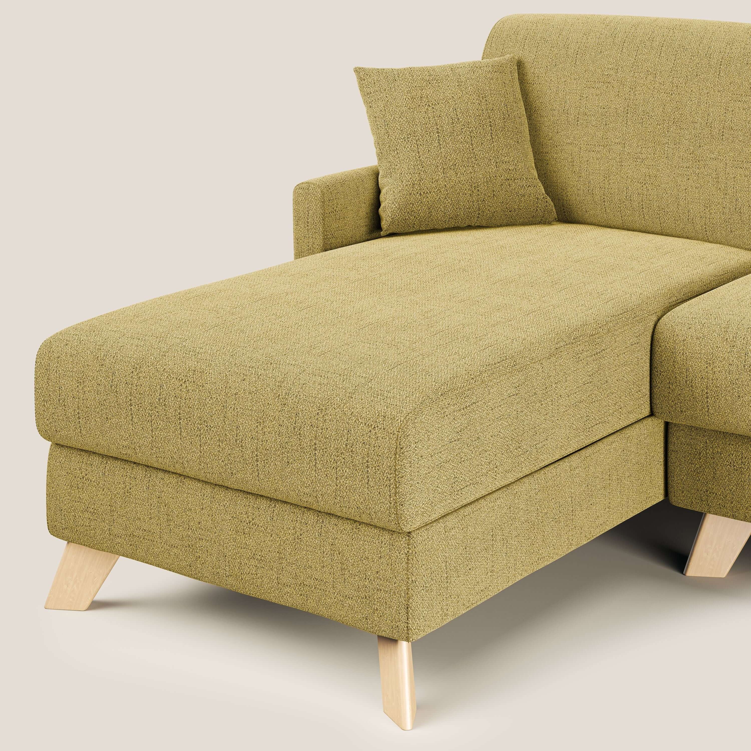 Il divano letto angolare Edgar da 243 cm sinistro di Divani.Store è caratterizzato dal tessuto impermeabile felis T03 e dalla rete a doghe, per offrire uno stile moderno e una grande versatilità agli spazi abitativi.