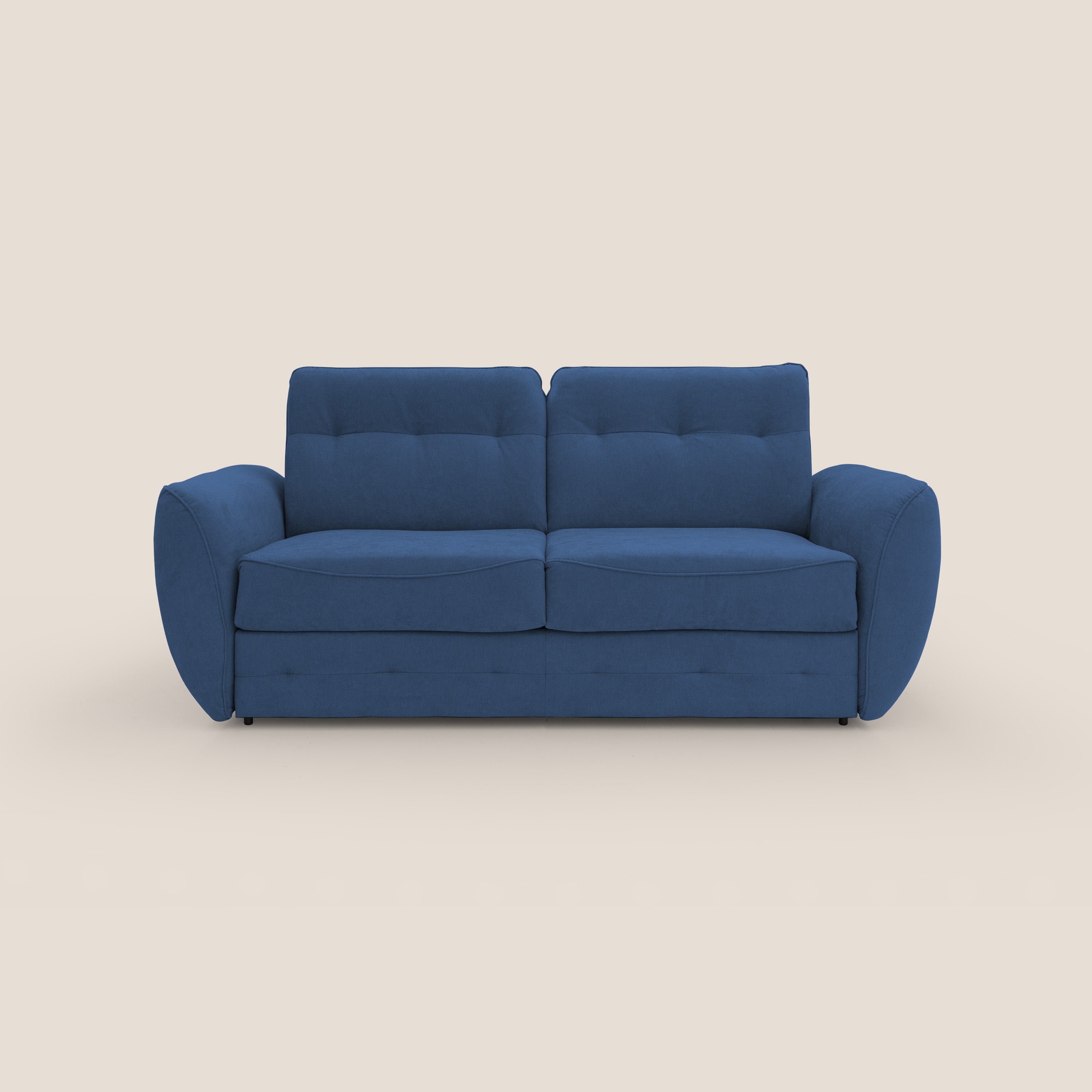 Zeus Divano letto scandinavo 204 cm di Divani.Store è caratterizzato da schienale e seduta imbottiti, braccioli arrotondati e linee eleganti in tessuto impermeabile T02 blu. Presentato su uno sfondo bianco sporco per enfatizzare il suo stile moderno.