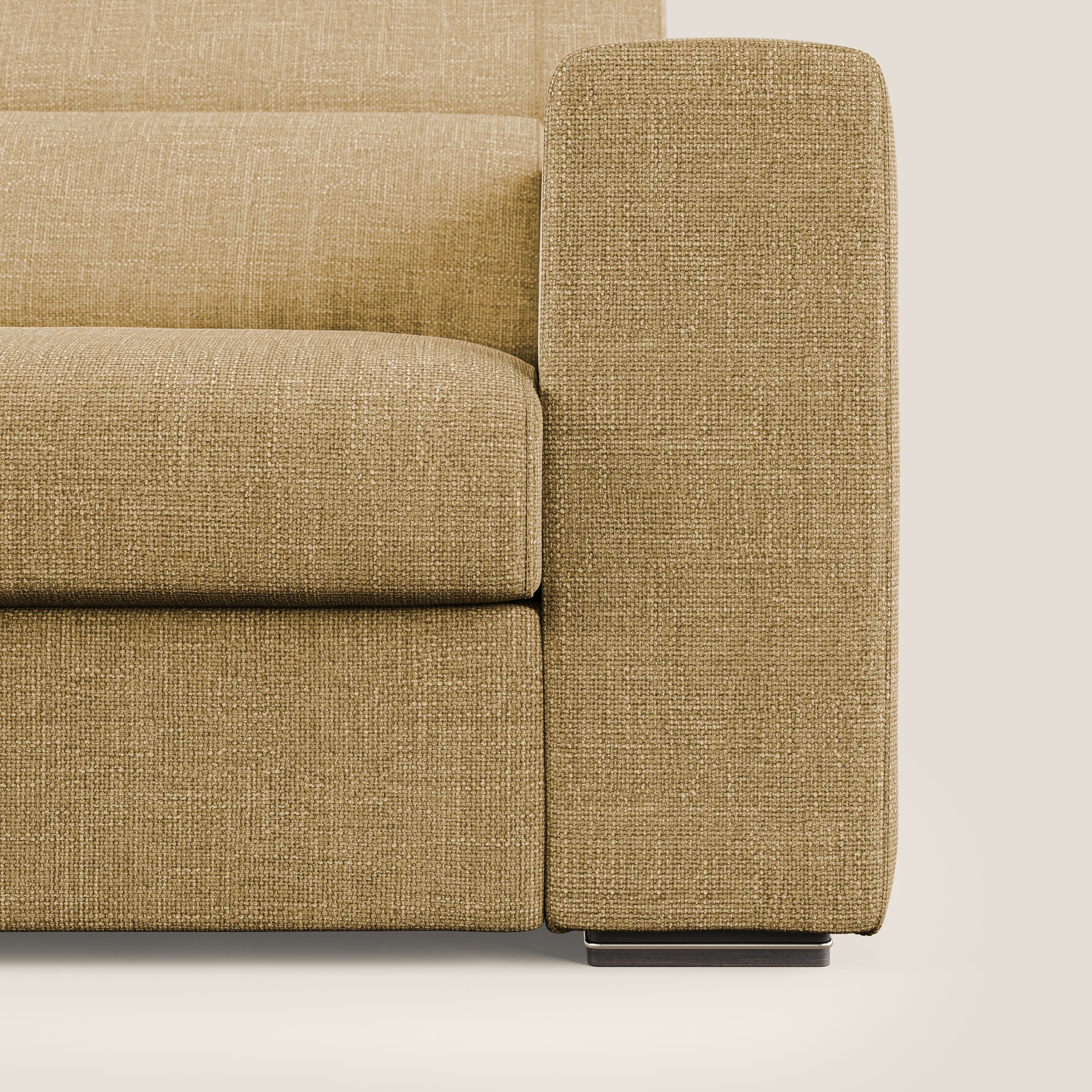 Vegas divano con poggiatesta reclinabili in morbido tessuto impermeabile T06 giallo - divani.store