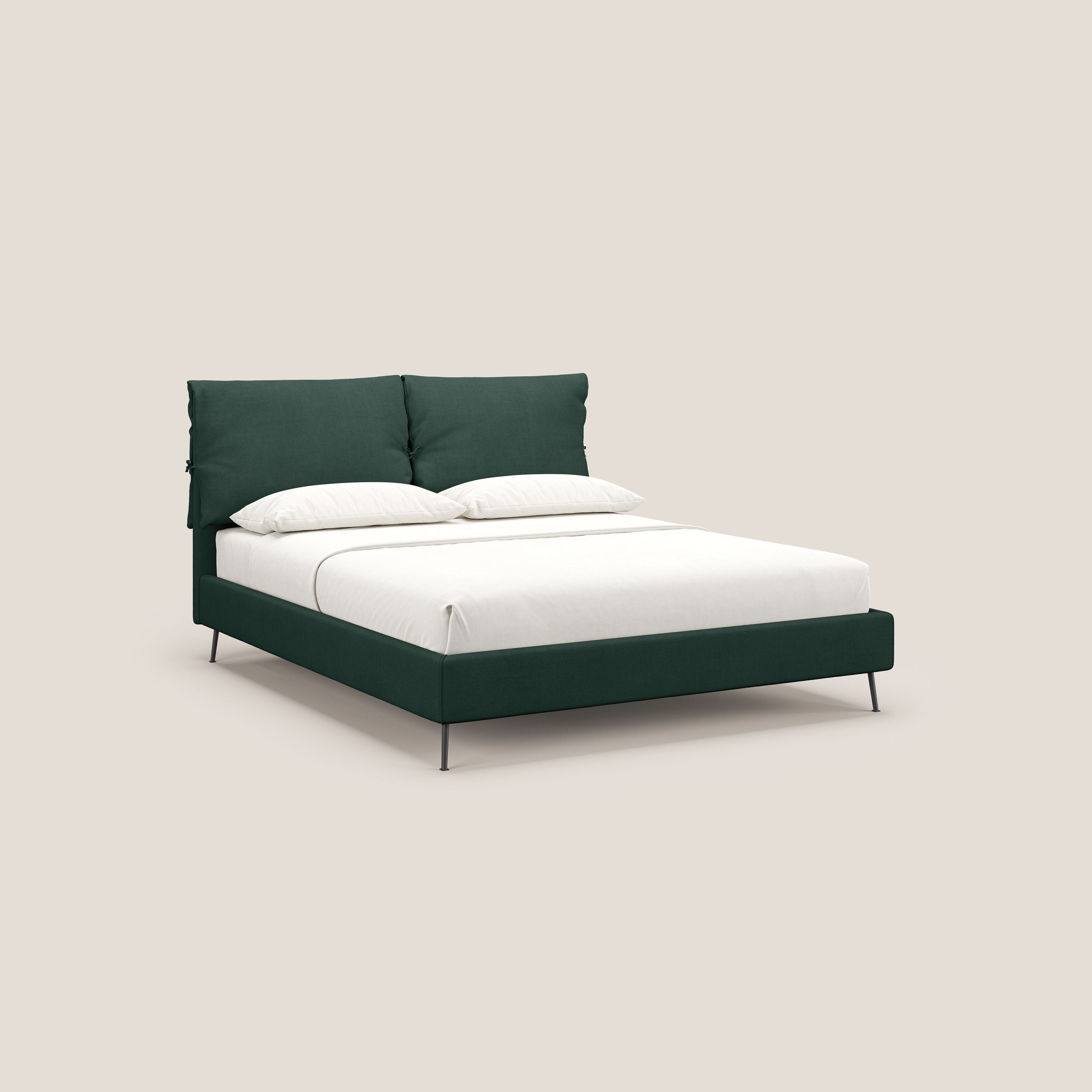 Artemisia letto imbottito con piedini alti sfoderabile in tessuto smacchiabile T17 verde - divani.store