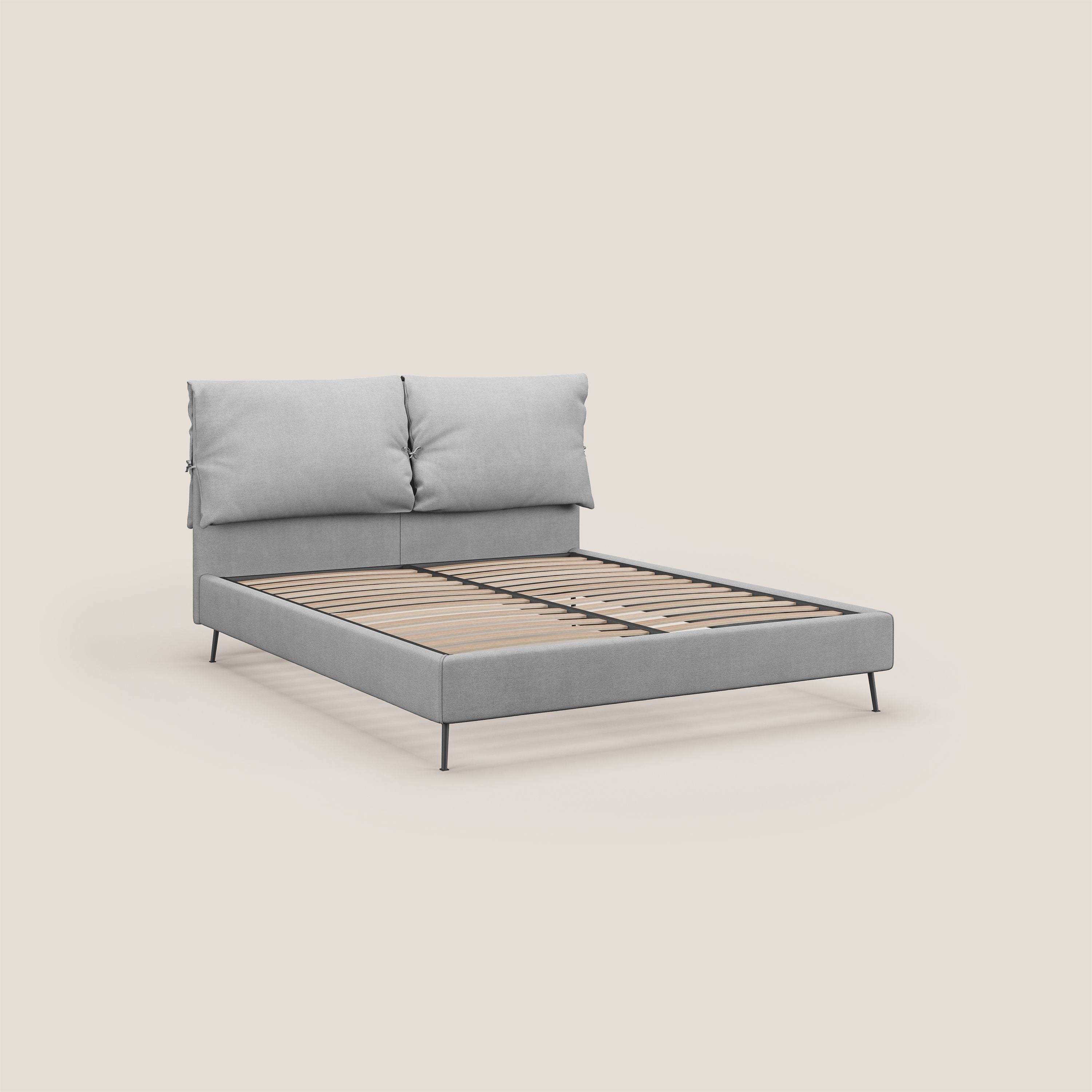 Artemisia letto imbottito con piedini alti sfoderabile in tessuto smacchiabile T17 grigio - divani.store