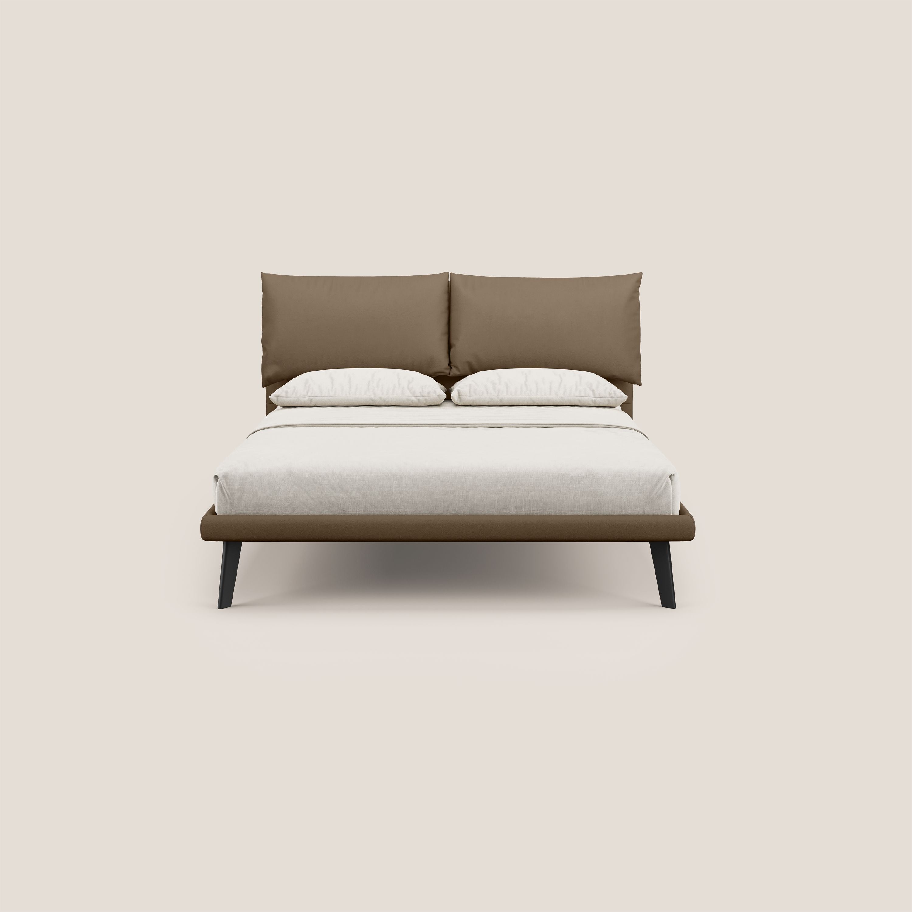 Astrid letto imbottito con piedi in legno in microfibra smacchiabile T11 marrone - divani.store
