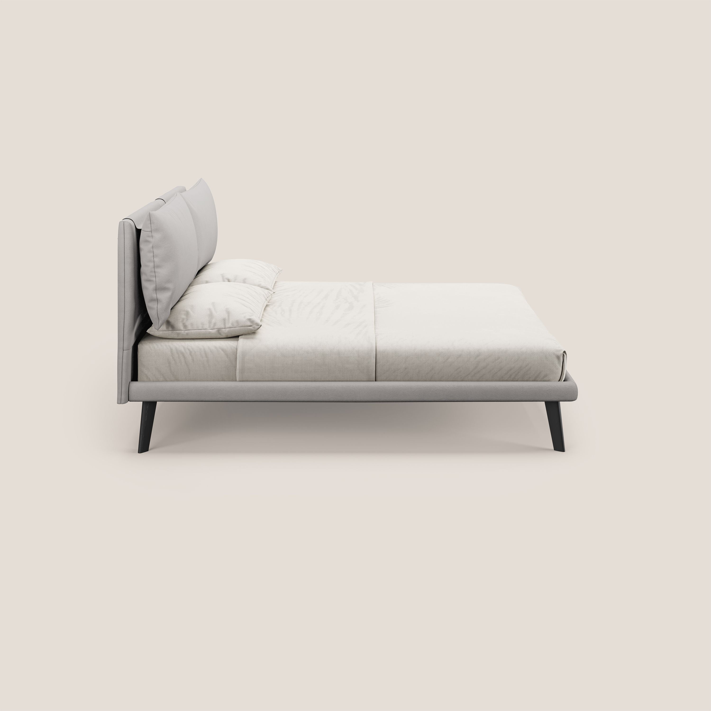 Astrid letto imbottito con piedi in legno in microfibra smacchiabile T11 grigio chiaro - divani.store
