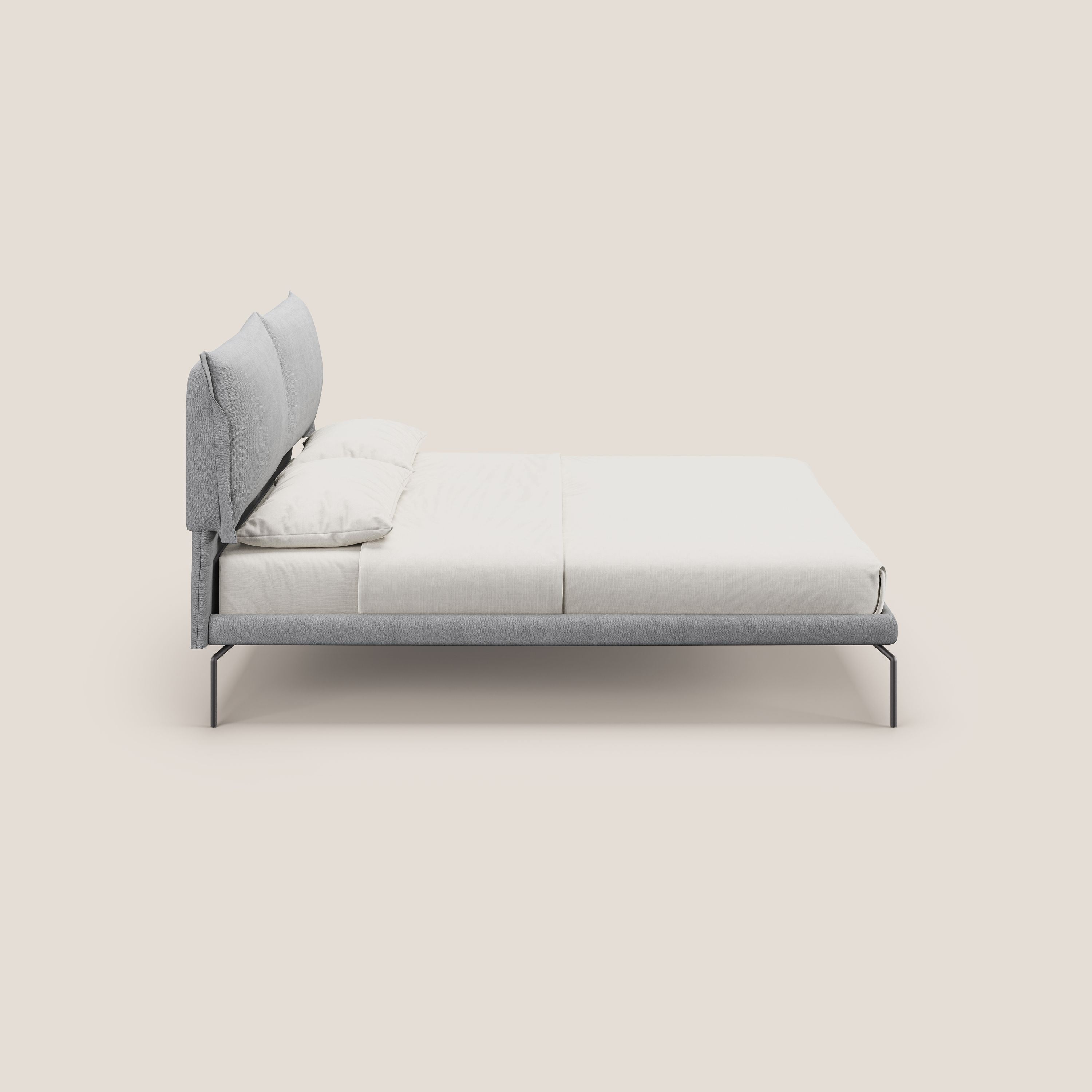 Bice letto imbottito con cuscini e piedi alti in metallo in tessuto impermeabile T02 grigio chiaro - divani.store