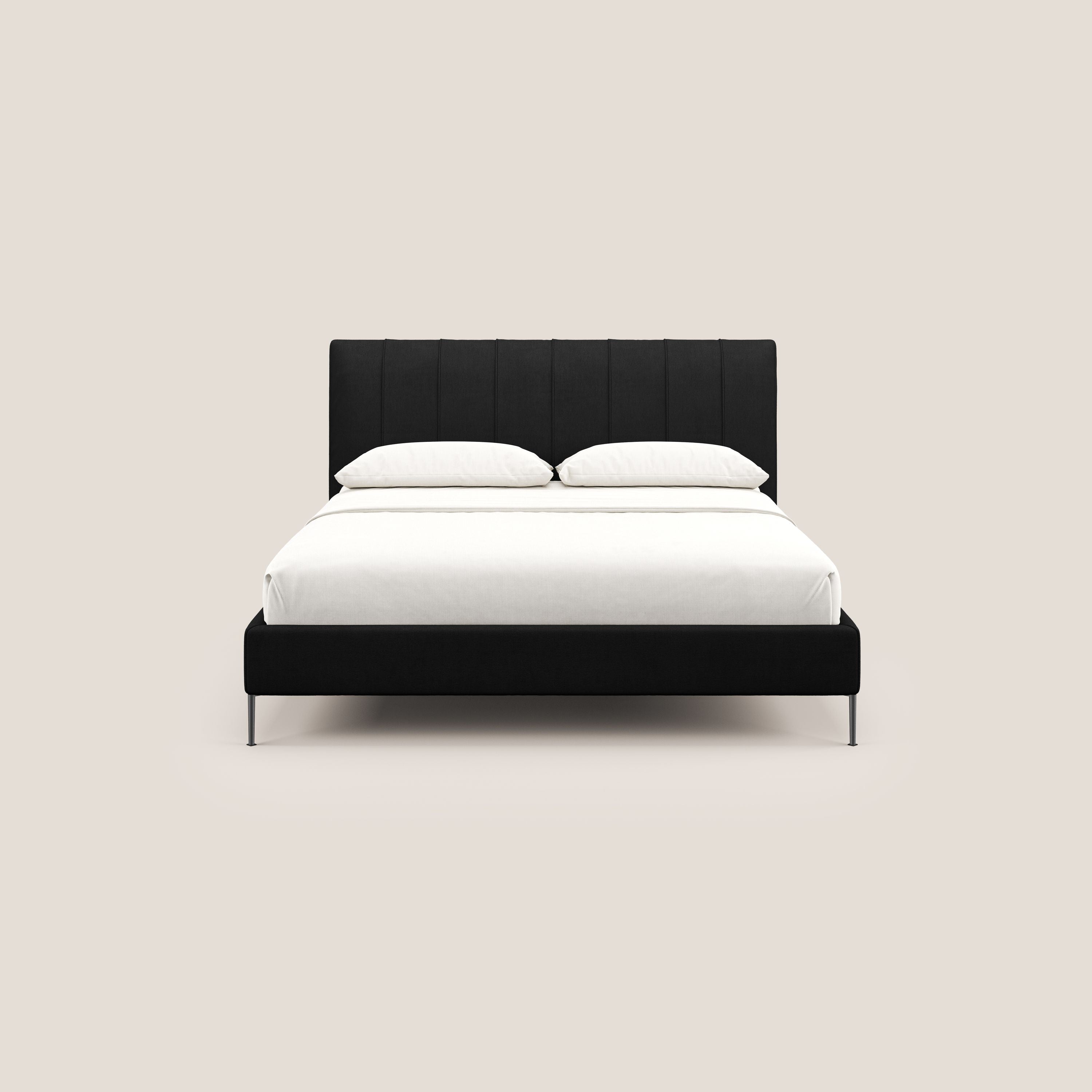 Calliope letto imbottito piedini alti completamente sfoderabile in tessuto smacchiabile T17 nero - divani.store