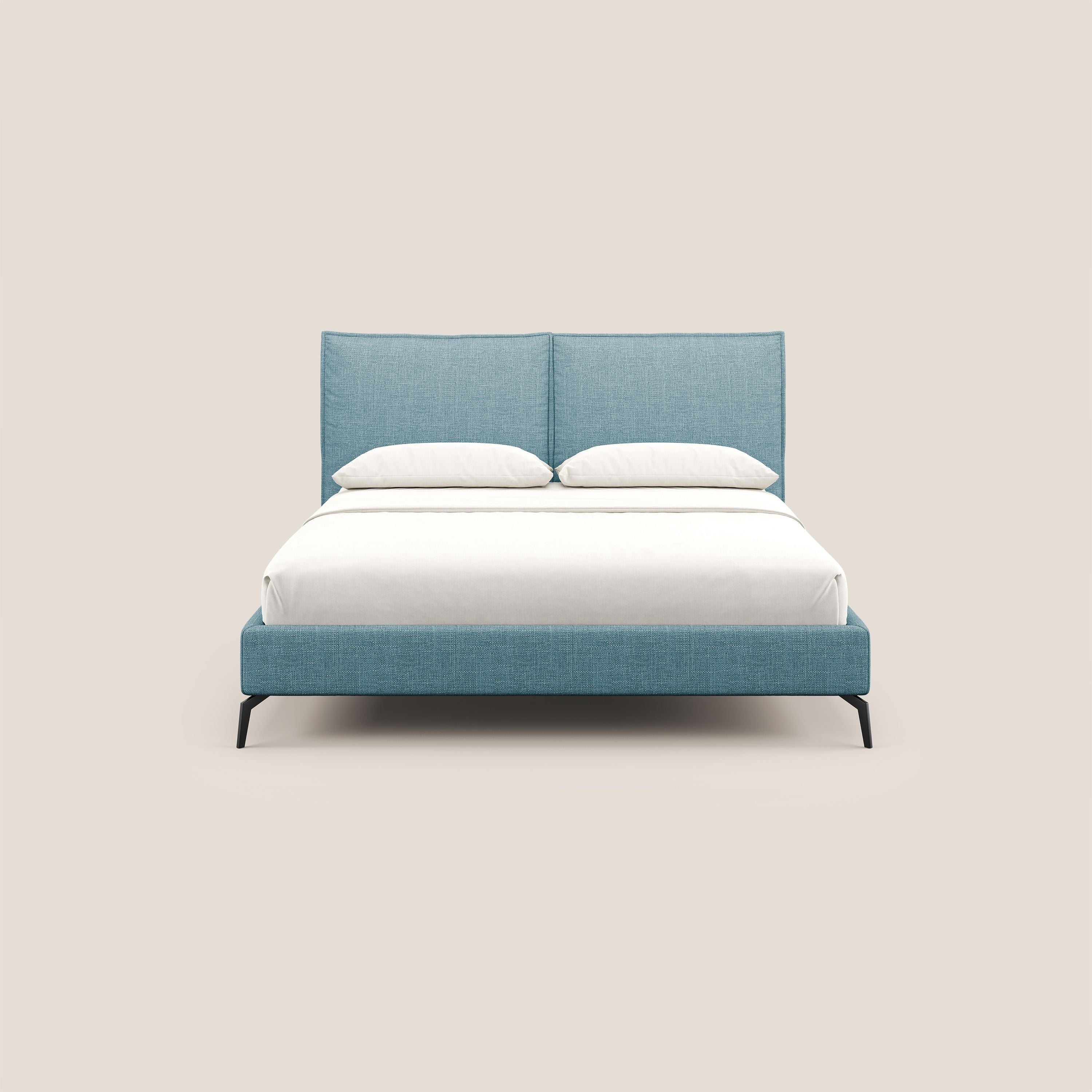 Cloe letto imbottito con piedi in metallo sfoderabile in tessuto fiammato impermeabile T06 azzurro - divani.store