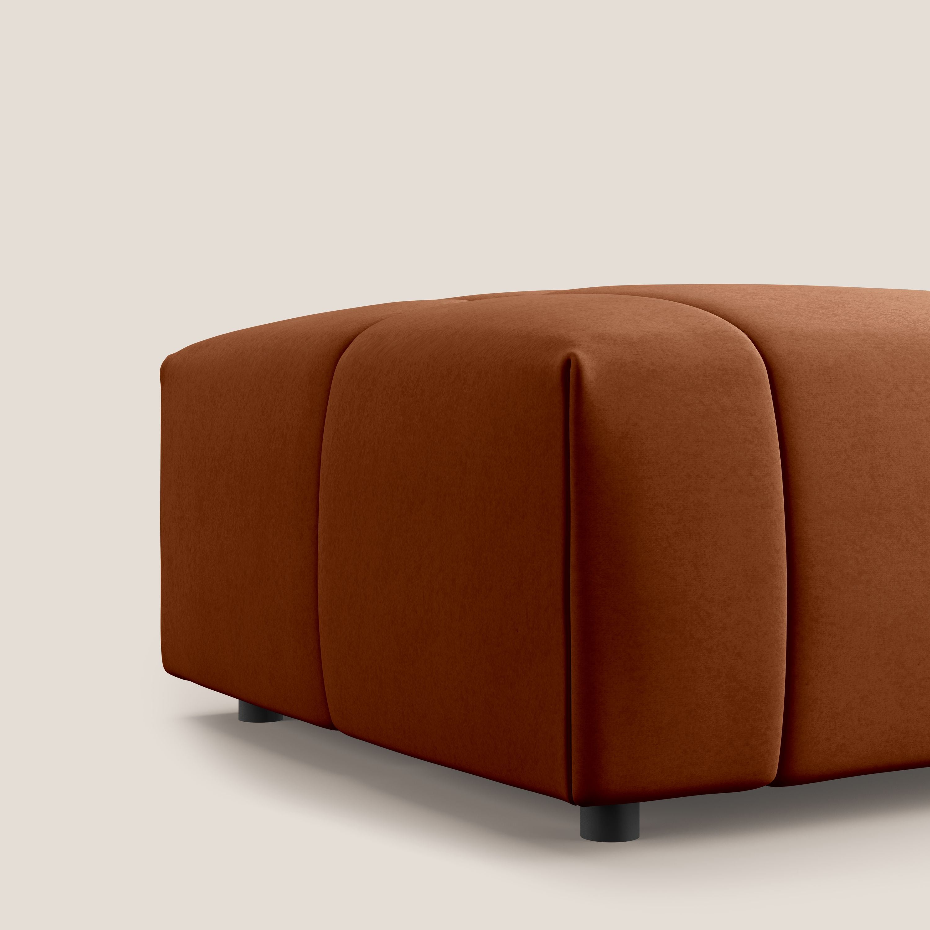 Giotto pouf in morbida microfibra effetto velluto impermeabile idrorepellente T09 ruggine - divani.store