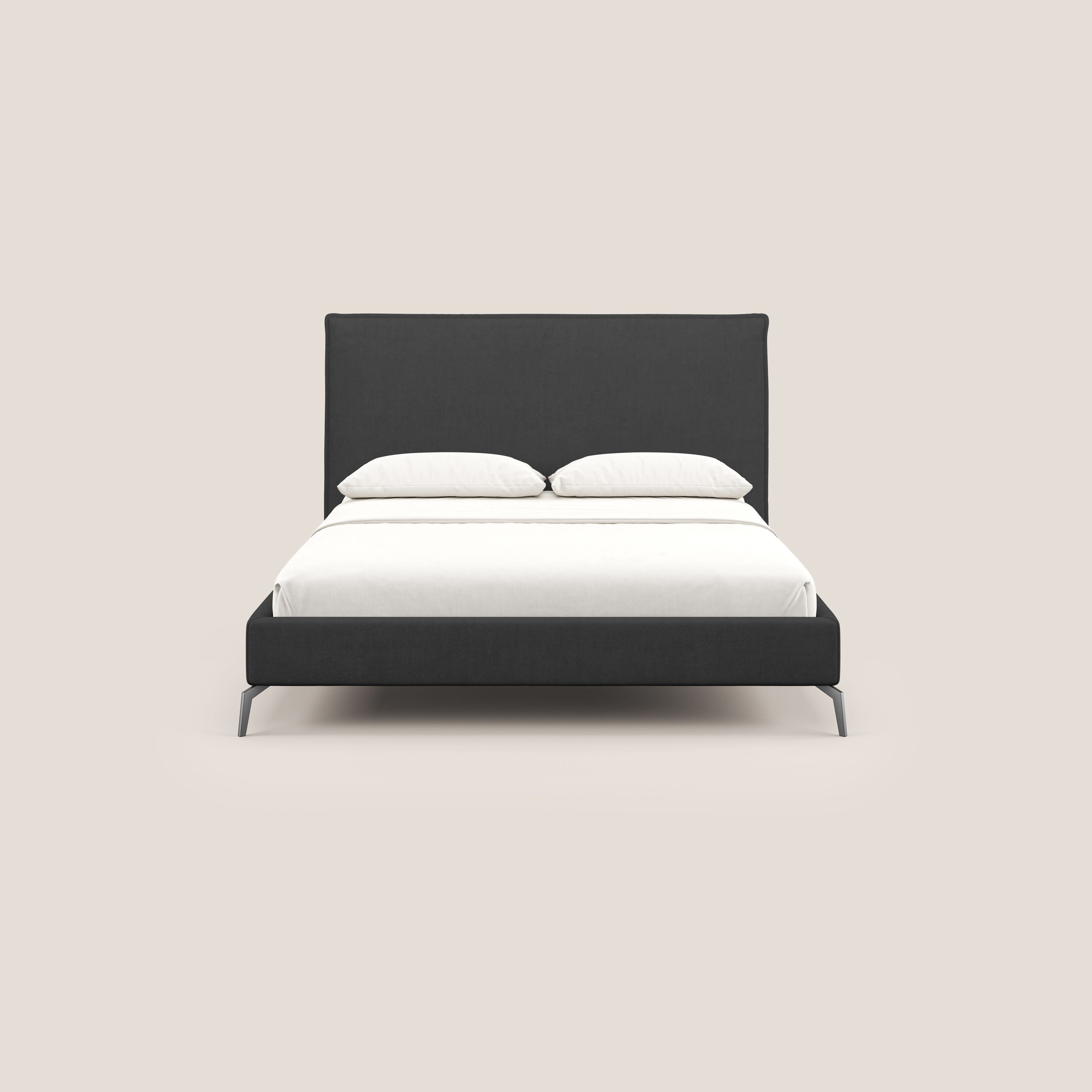 Iris letto imbottito con piedini neri sfoderabile in tessuto impermeabile T02 nero - divani.store