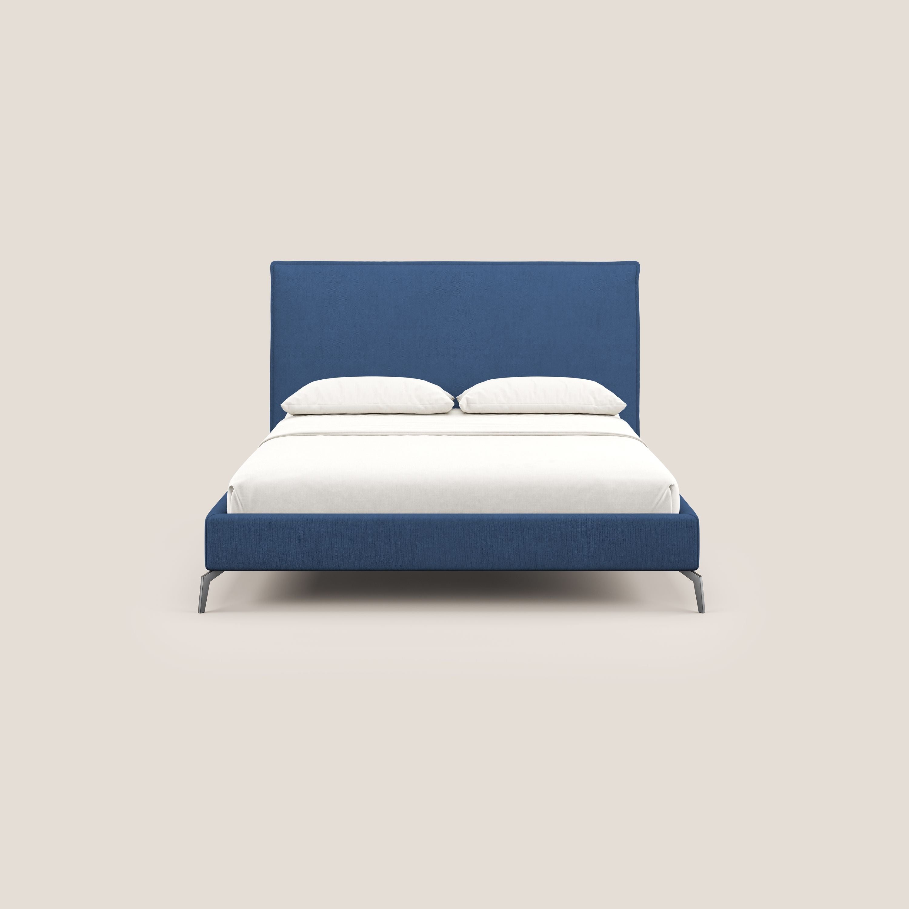 Iris letto imbottito con piedini neri sfoderabile in tessuto impermeabile T02 blu - divani.store