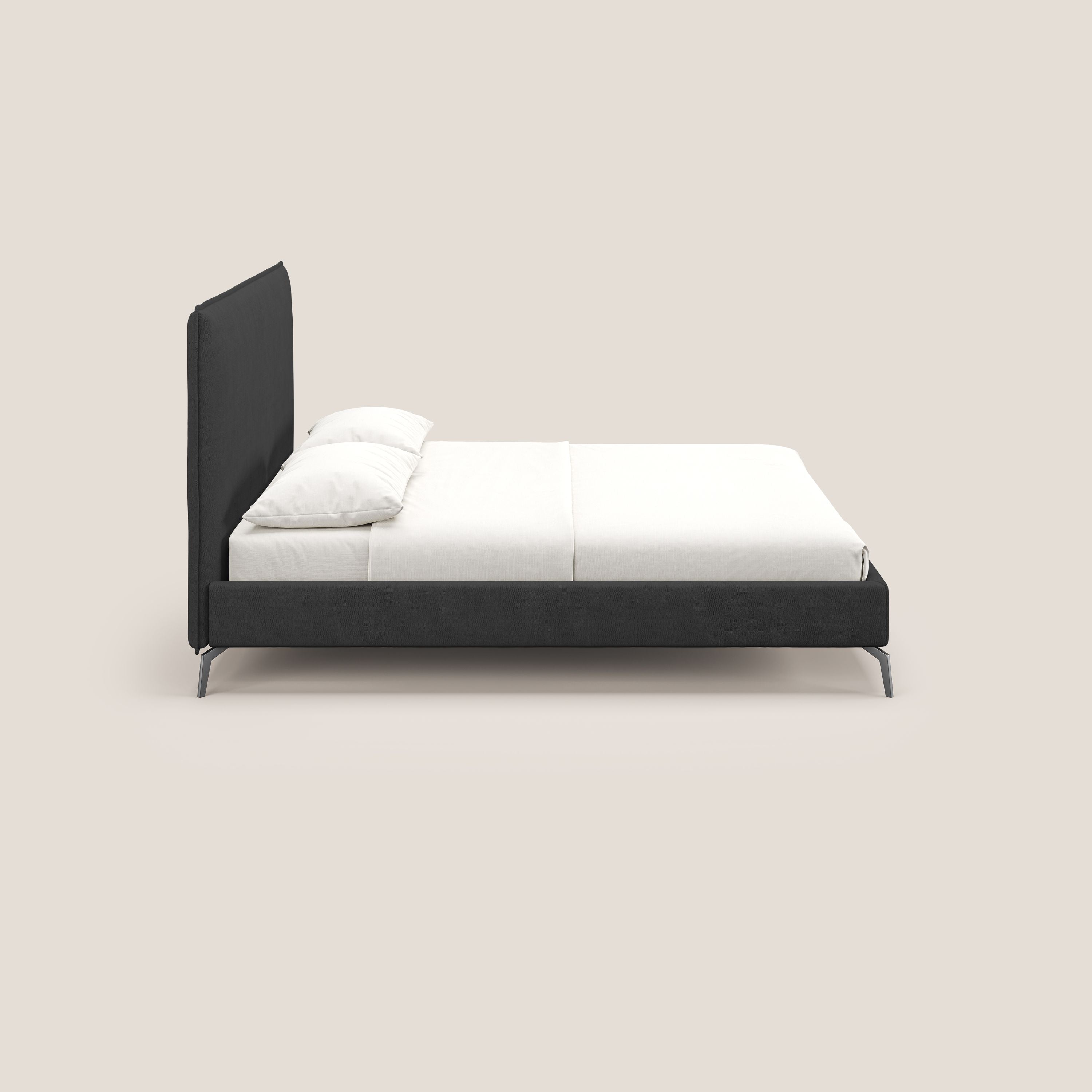 Iris letto imbottito con piedini neri sfoderabile in tessuto impermeabile T02 nero - divani.store