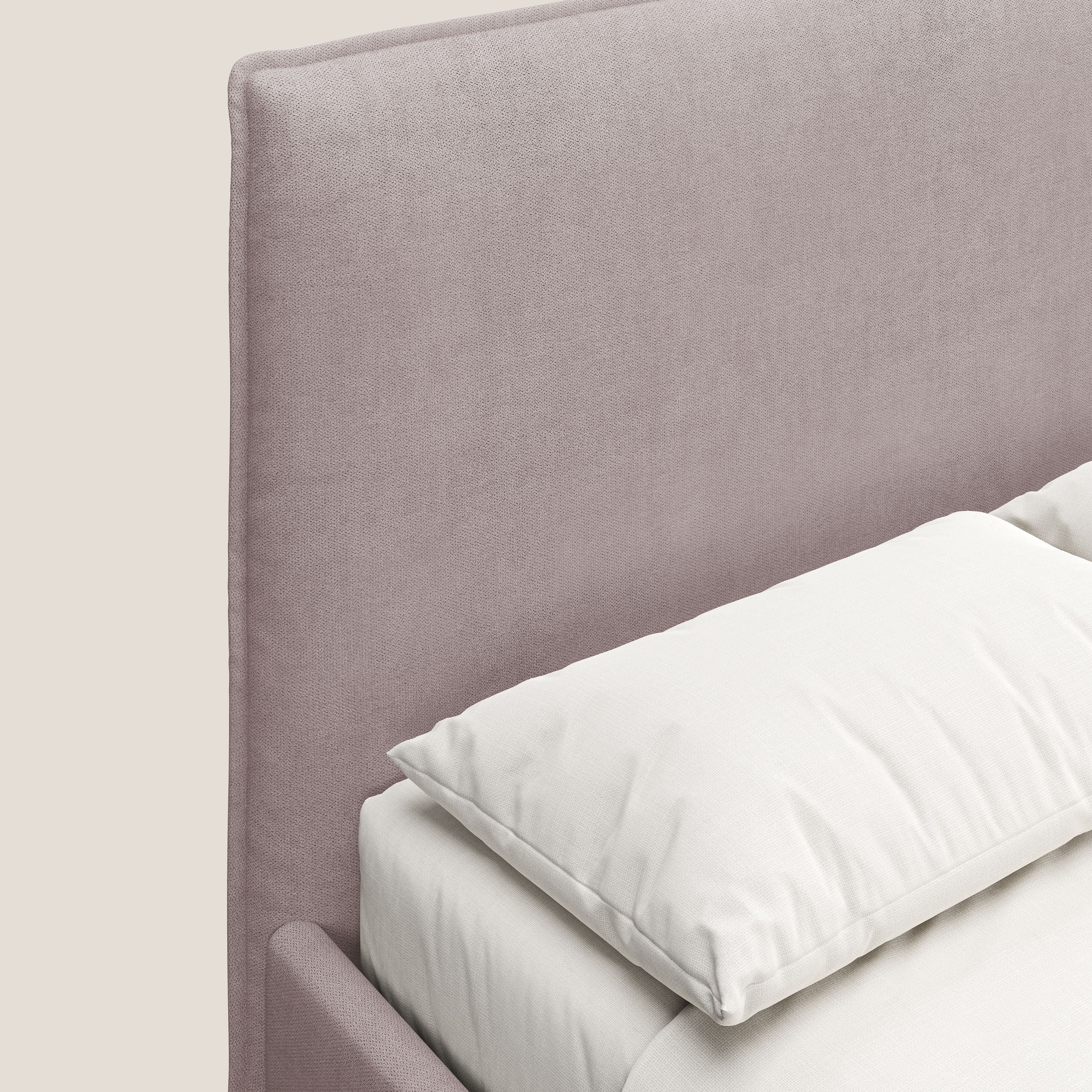 Iris letto imbottito con piedini neri sfoderabile in tessuto impermeabile T02 rosa - divani.store