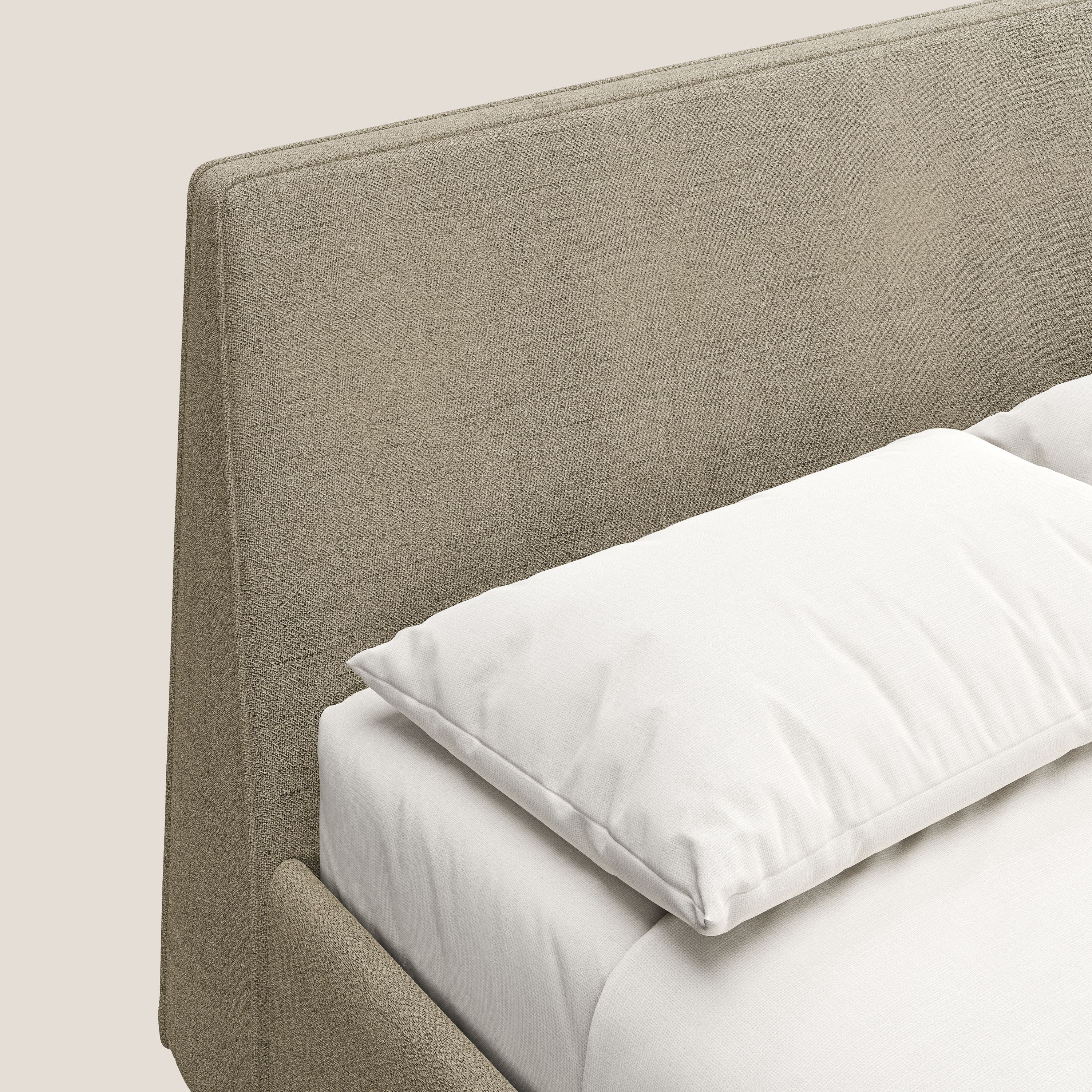 Justin letto imbottito contenitore e sfoderabile in tessuto fiammato impermeabile T03 beige - divani.store