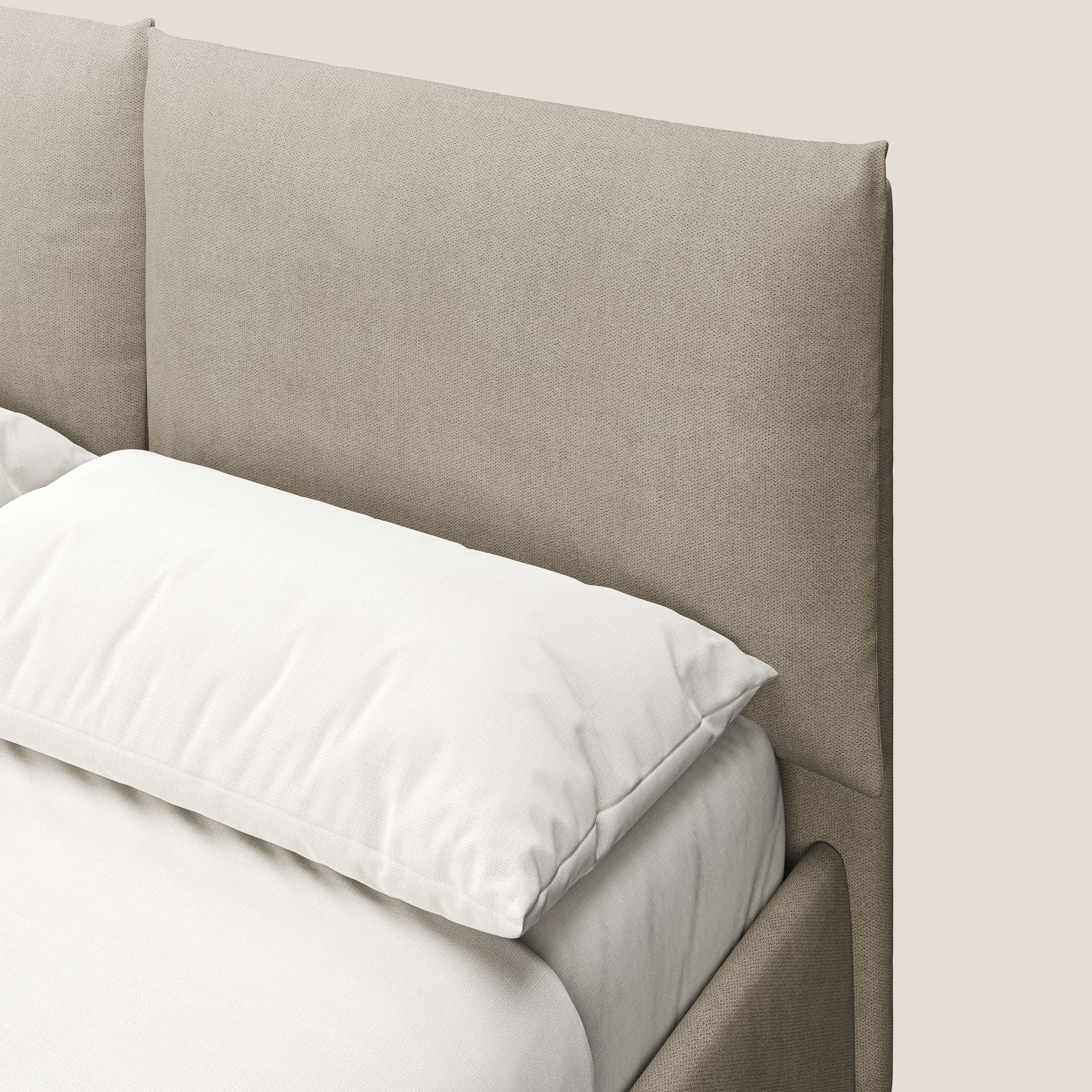 Mariana letto imbottito contenitore con cuscini in tessuto impermeabile T02 beige - divani.store