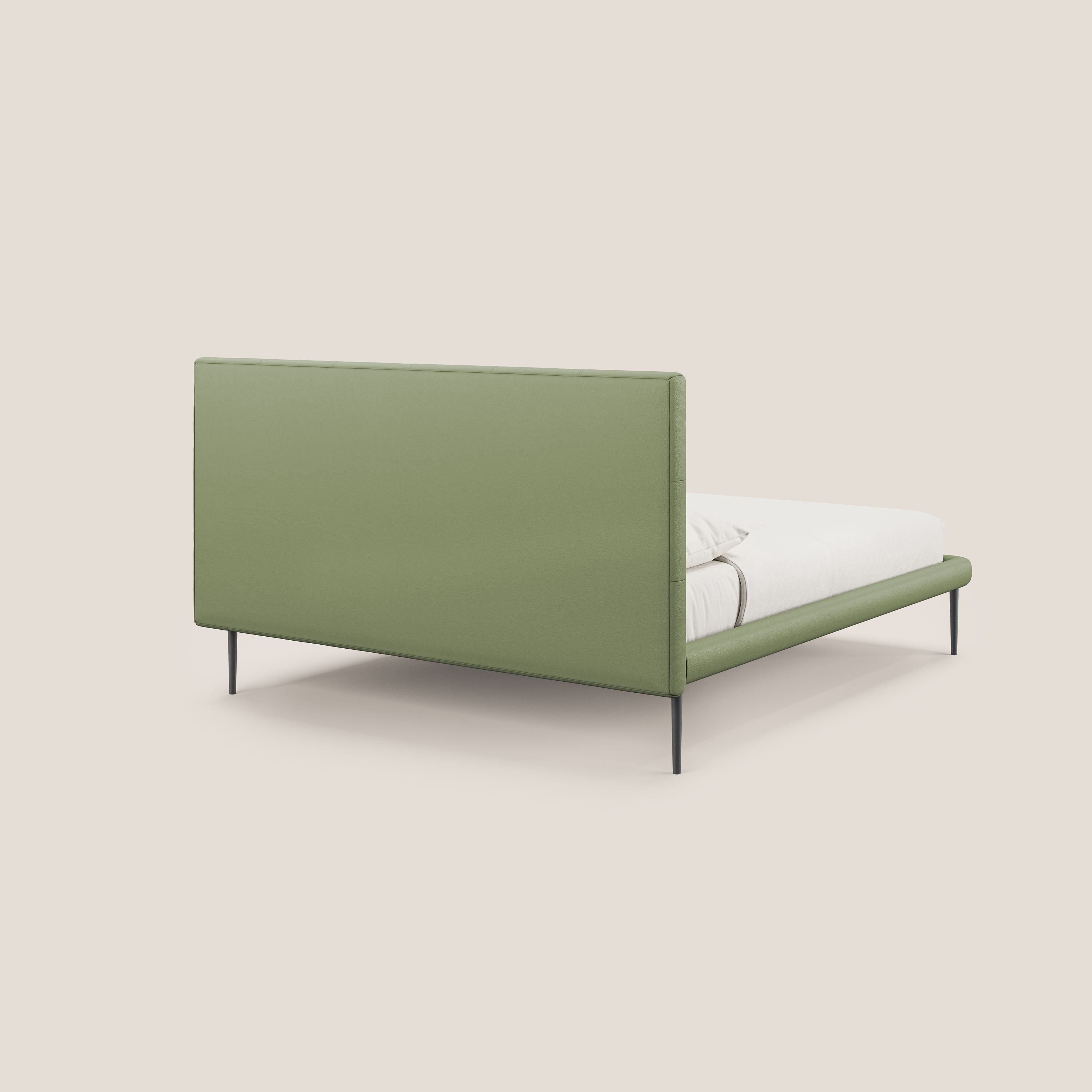 Midori letto imbottito trapuntato in ecopelle con piedini alti T04 verde - divani.store