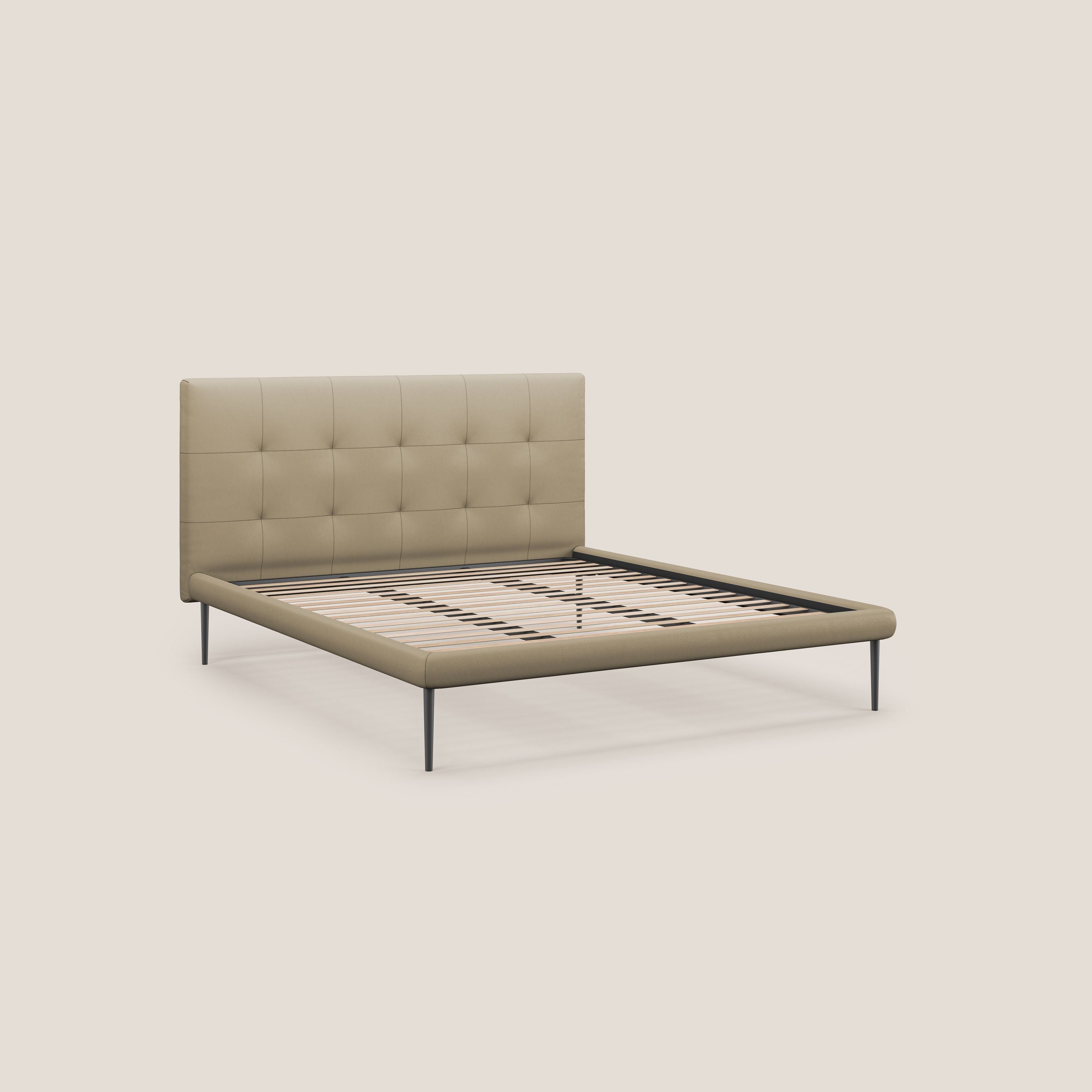 Midori letto imbottito trapuntato in ecopelle con piedini alti T04 beige - divani.store