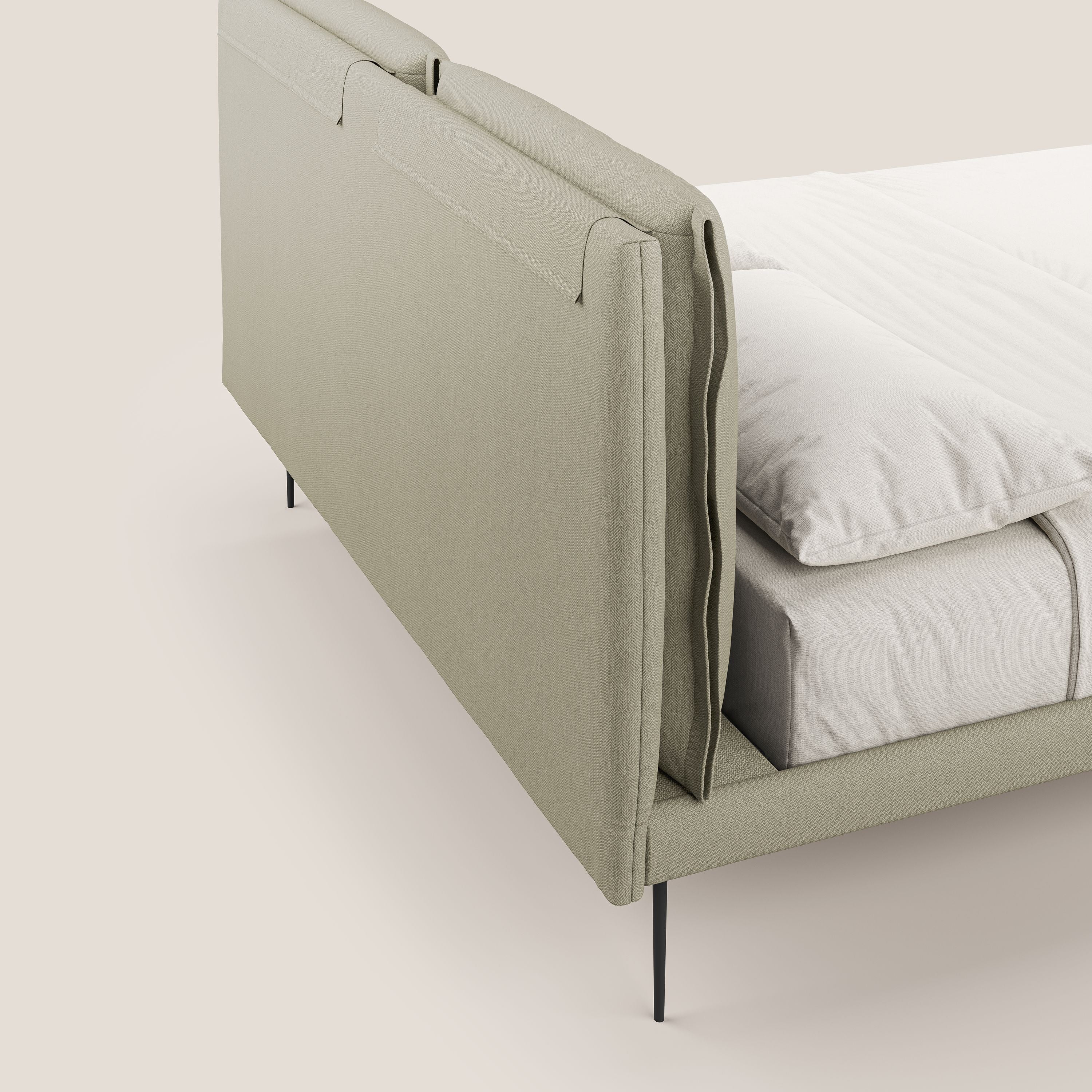 Noah letto con cuscini regolabili e piedi alti in metallo in tessuto smacchiabile T05 panna - divani.store