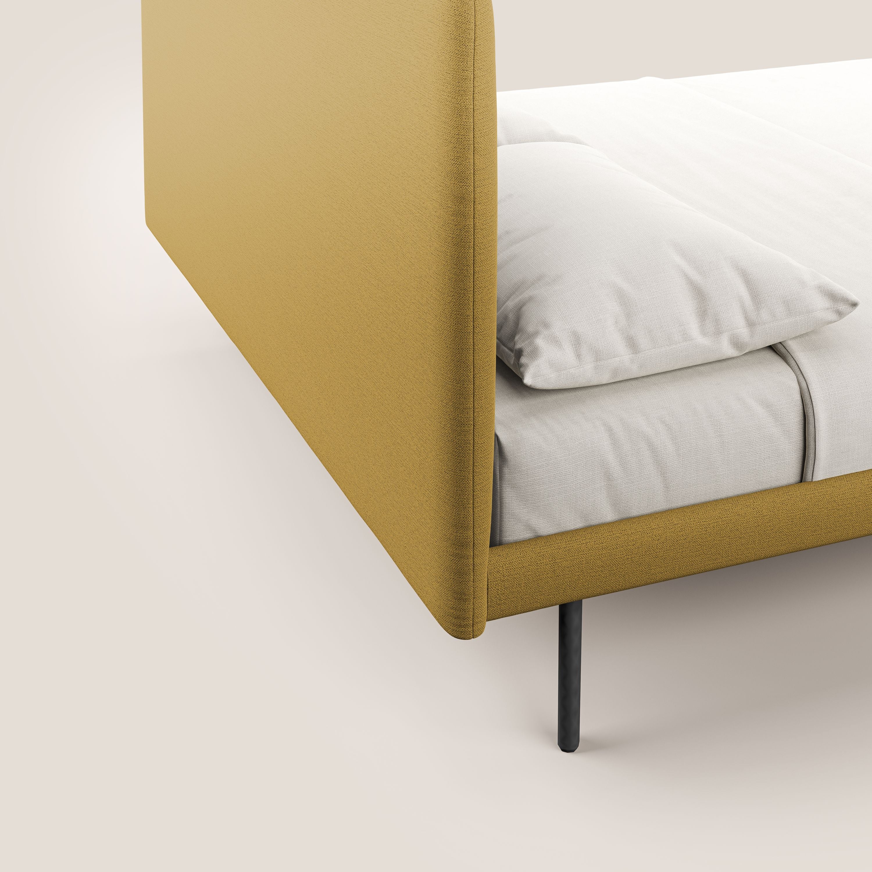 Noel letto minimal scandinavo con piedi in mogano e tessuto fiammato impermeabile T19 giallo - divani.store