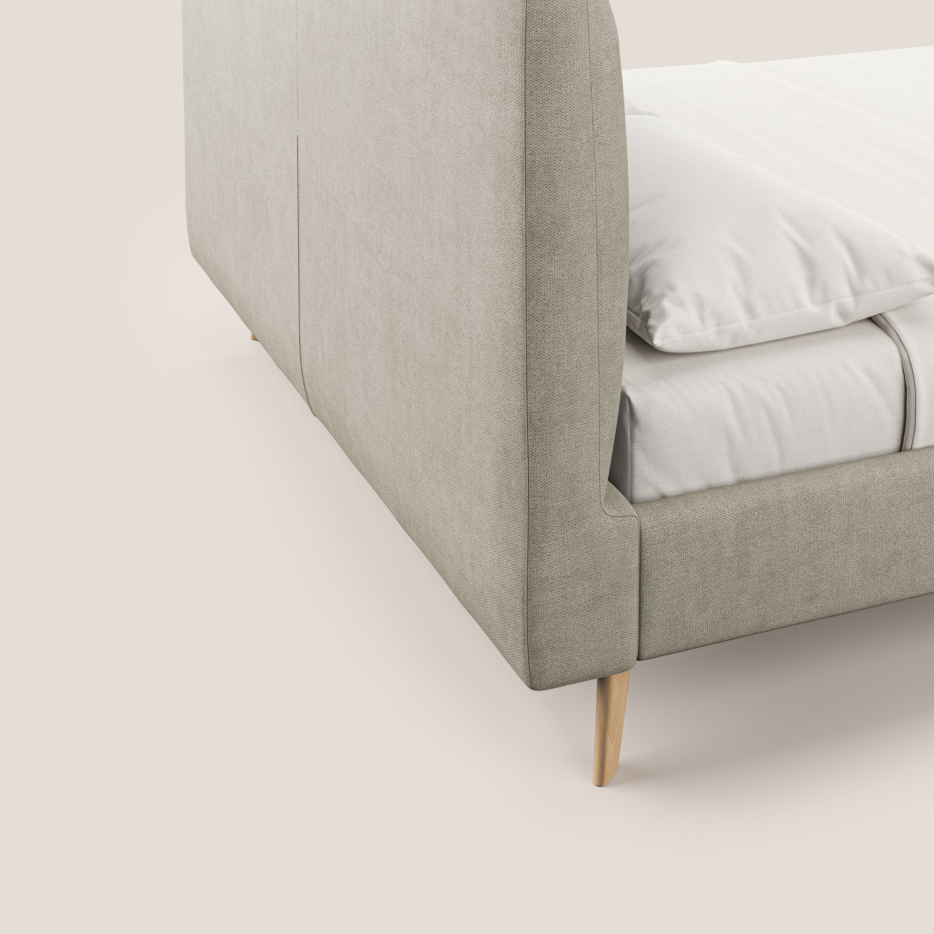 Selene letto imbottito con piedini naturali sfoderabile in tessuto impermeabile T02 panna - divani.store