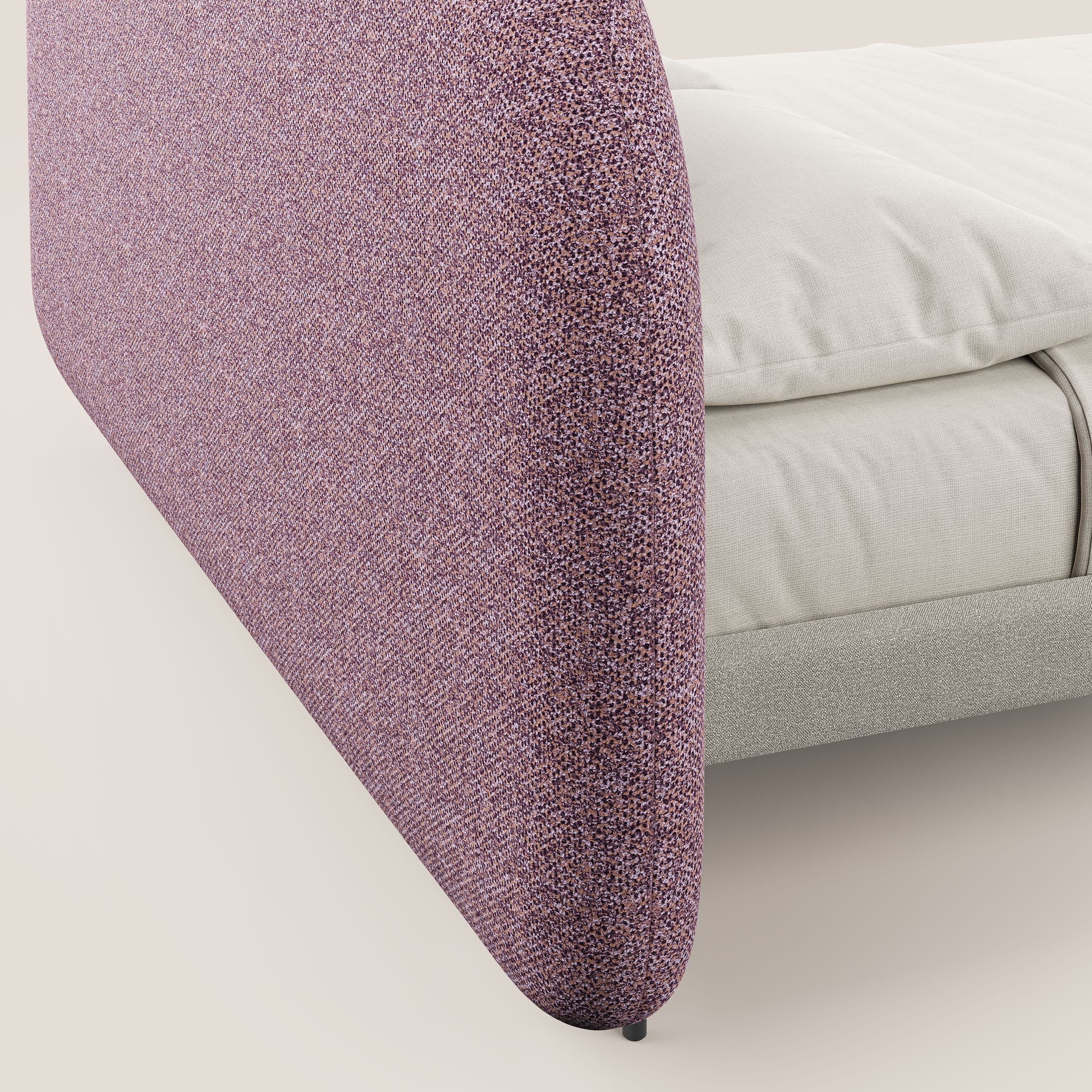 Soleil letto imbottito di design con piedi alti in metallo in bouclet smacchiabile T12 viola - divani.store