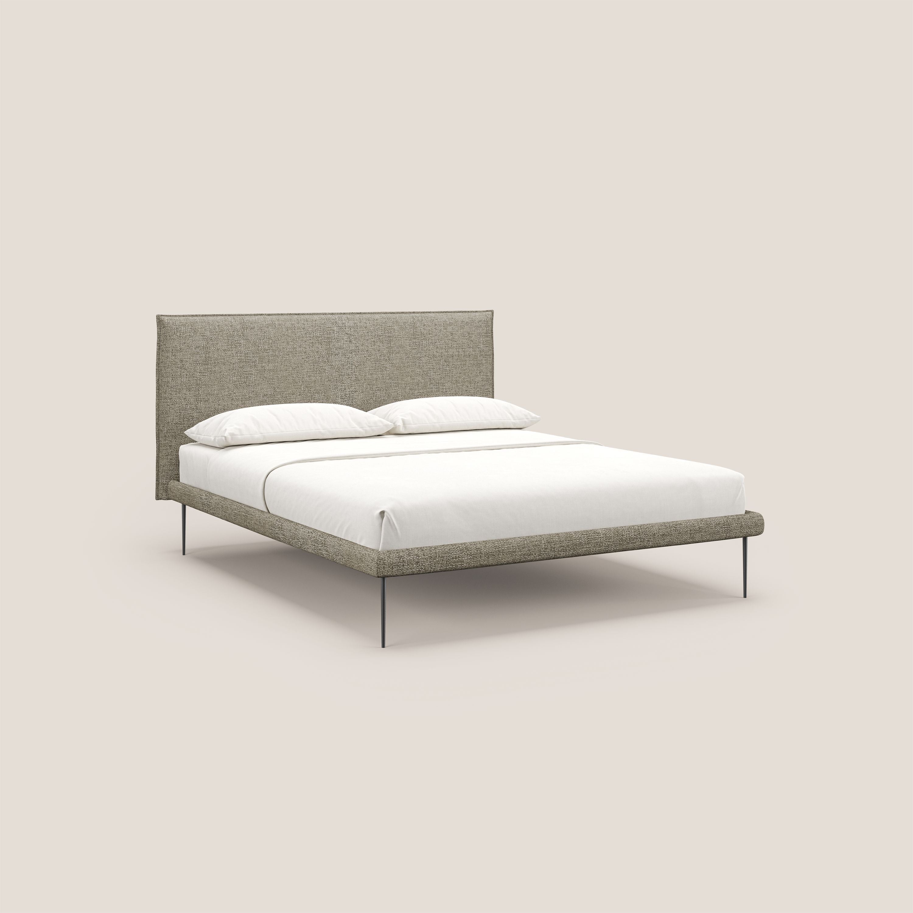 Theo letto imbottito moderno sfoderabile con piedi alti in metallo in tessuto impermeabile T10 - divani.store
