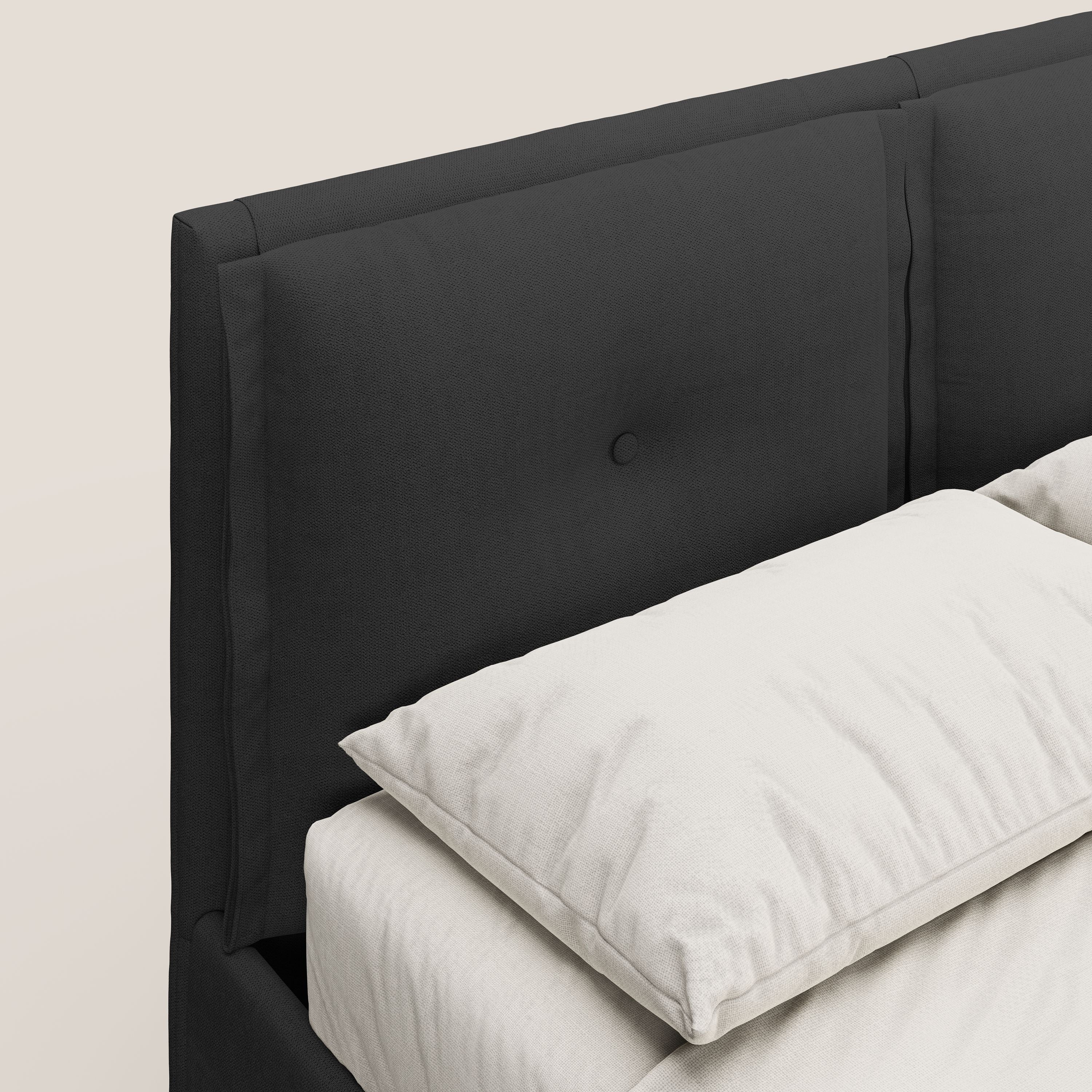 Travis letto contenitore con cuscini mobili trapuntati in tessuto impermeabile T02 nero - divani.store
