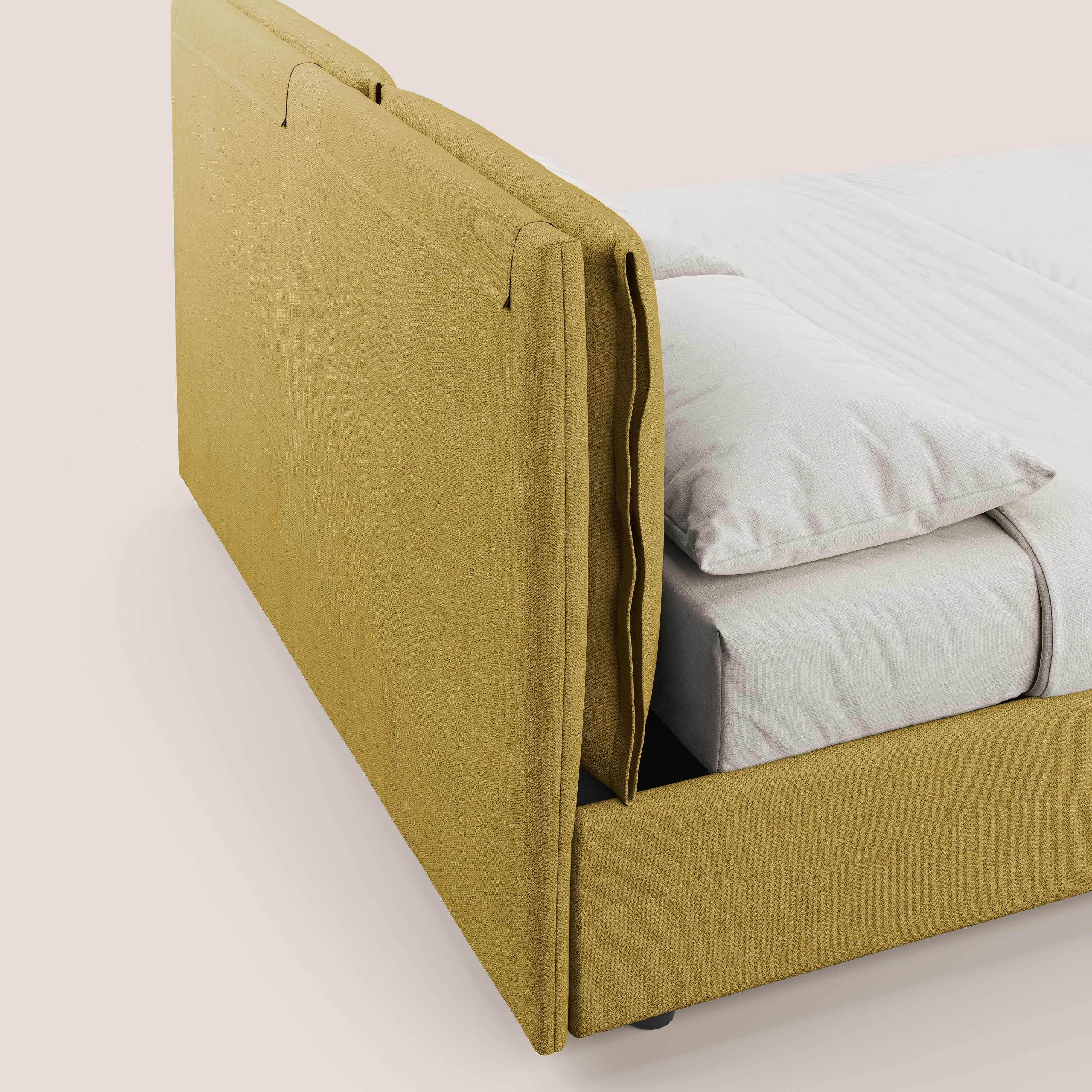 Travis letto contenitore con cuscini mobili trapuntati in tessuto impermeabile T02 giallo - divani.store