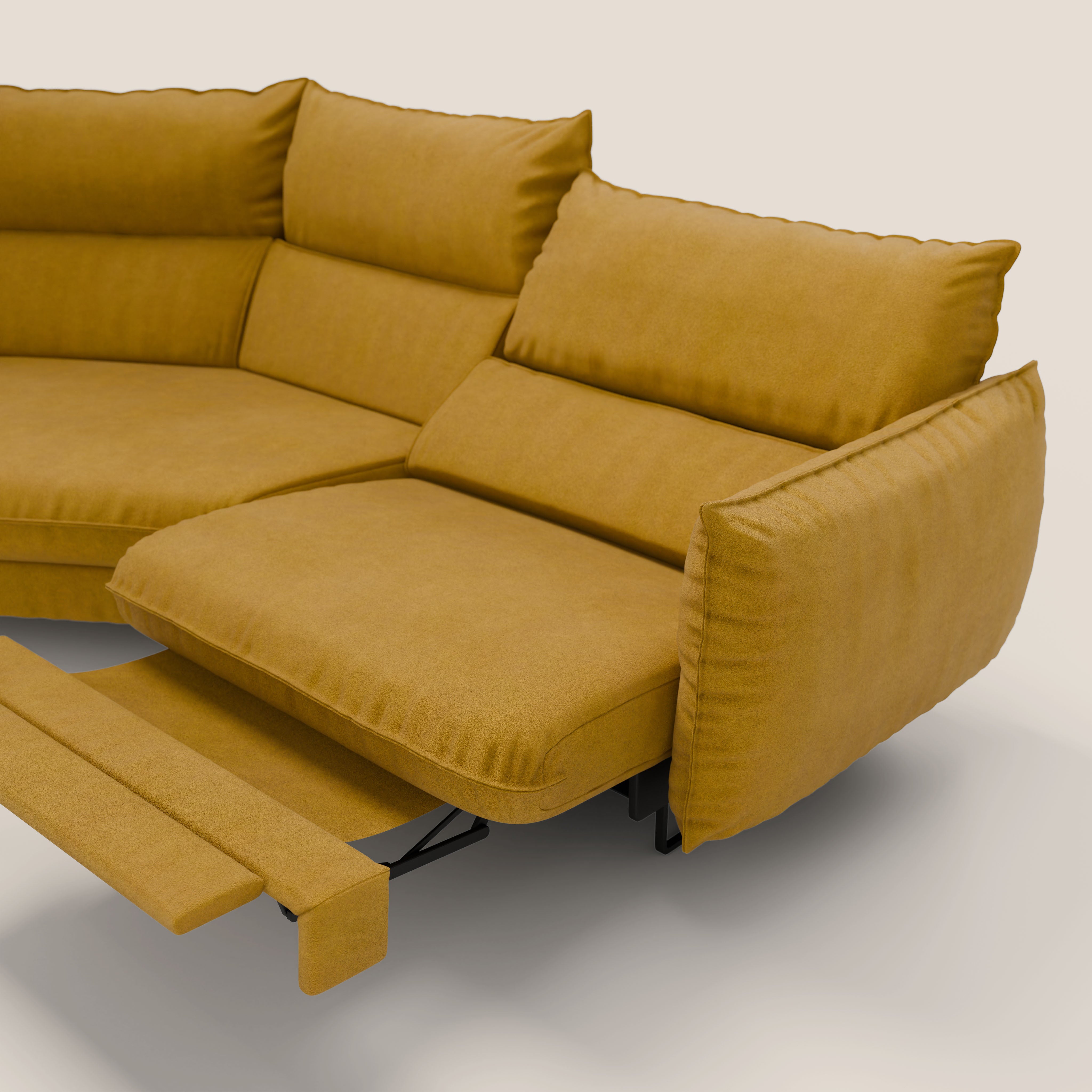 Monamour divano moderno angolare con opzione relax elettrico in microfibra smacchiabile impermeabile T11 giallo - divani.store