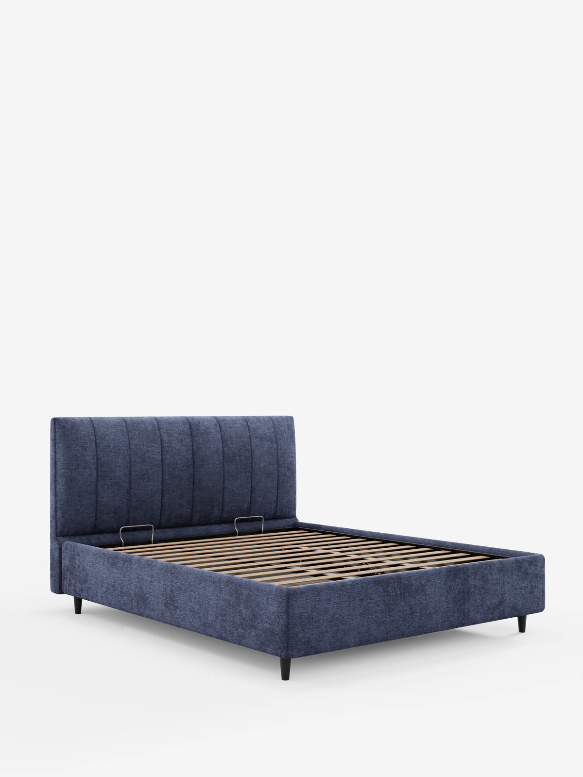 Il letto imbottito ONYX con contenitore e testiera verticale in tessuto certificato Oeko-Tex® è un moderno letto imbottito blu navy con testiera a cuciture verticali, rete a doghe in legno e quattro gambe corte, scure e affusolate.