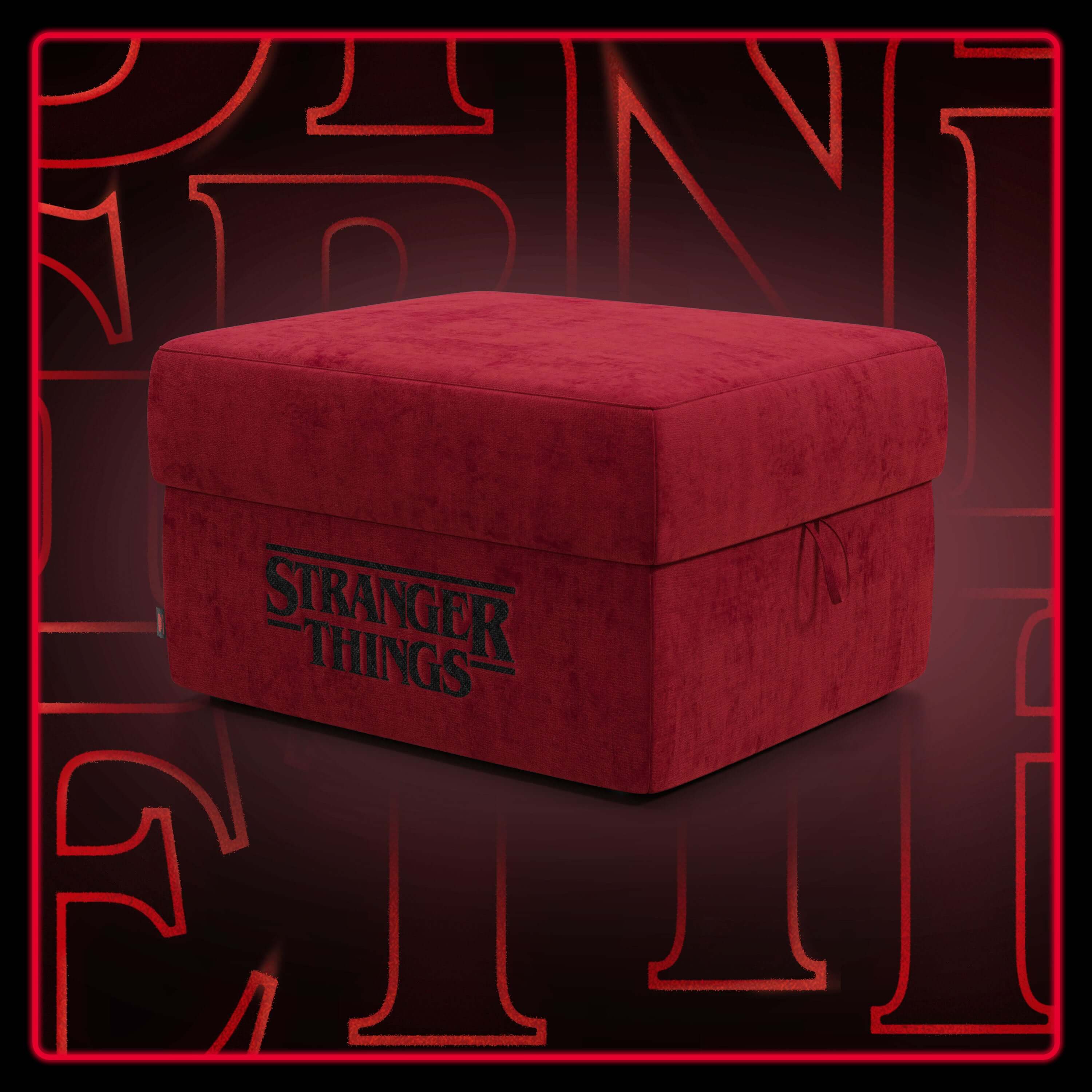 Il pouf Sun Contenitore Stranger Things Edition di Divani.Store è un pouf rosso di 60x80 cm, resistente alle macchie, con l'iconico logo della serie: un pezzo d'accento audace perfetto per la casa di ogni fan.
