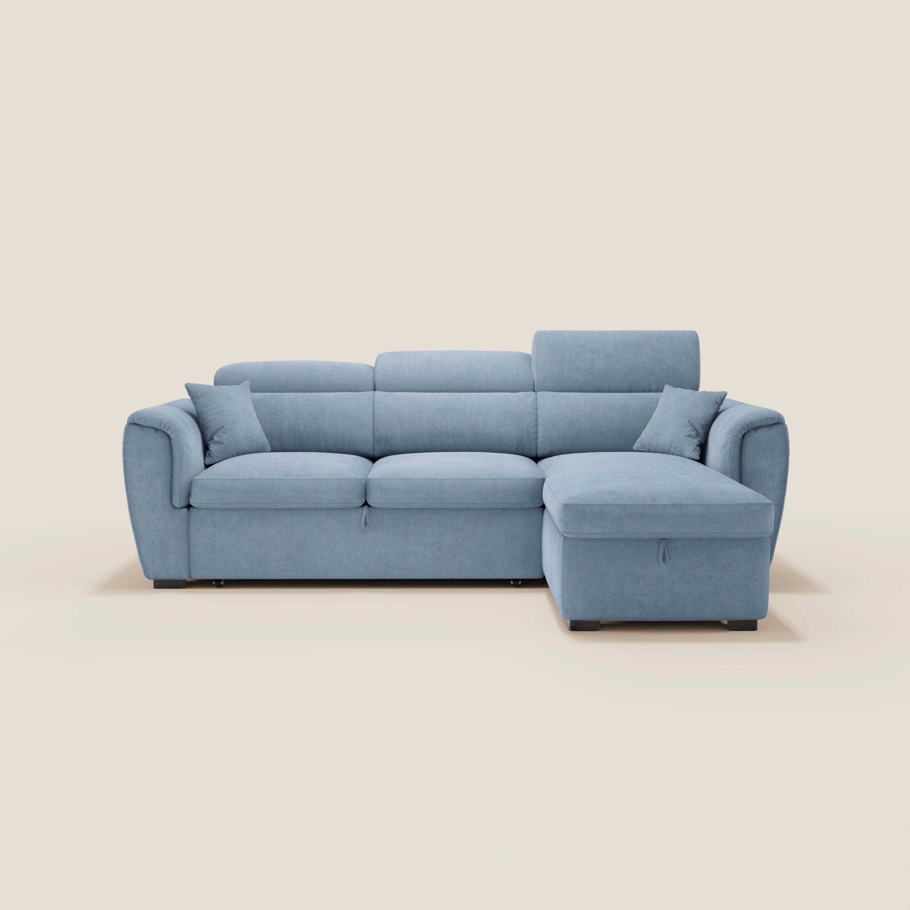 Il divano letto Titano con penisola reversibile di Divani.Store è dotato di poggiatesta reclinabili, elemento estraibile e contenitore. Rivestito in tessuto antimacchia, è perfetto per gli ambienti moderni grazie al suo design elegante e funzionale.