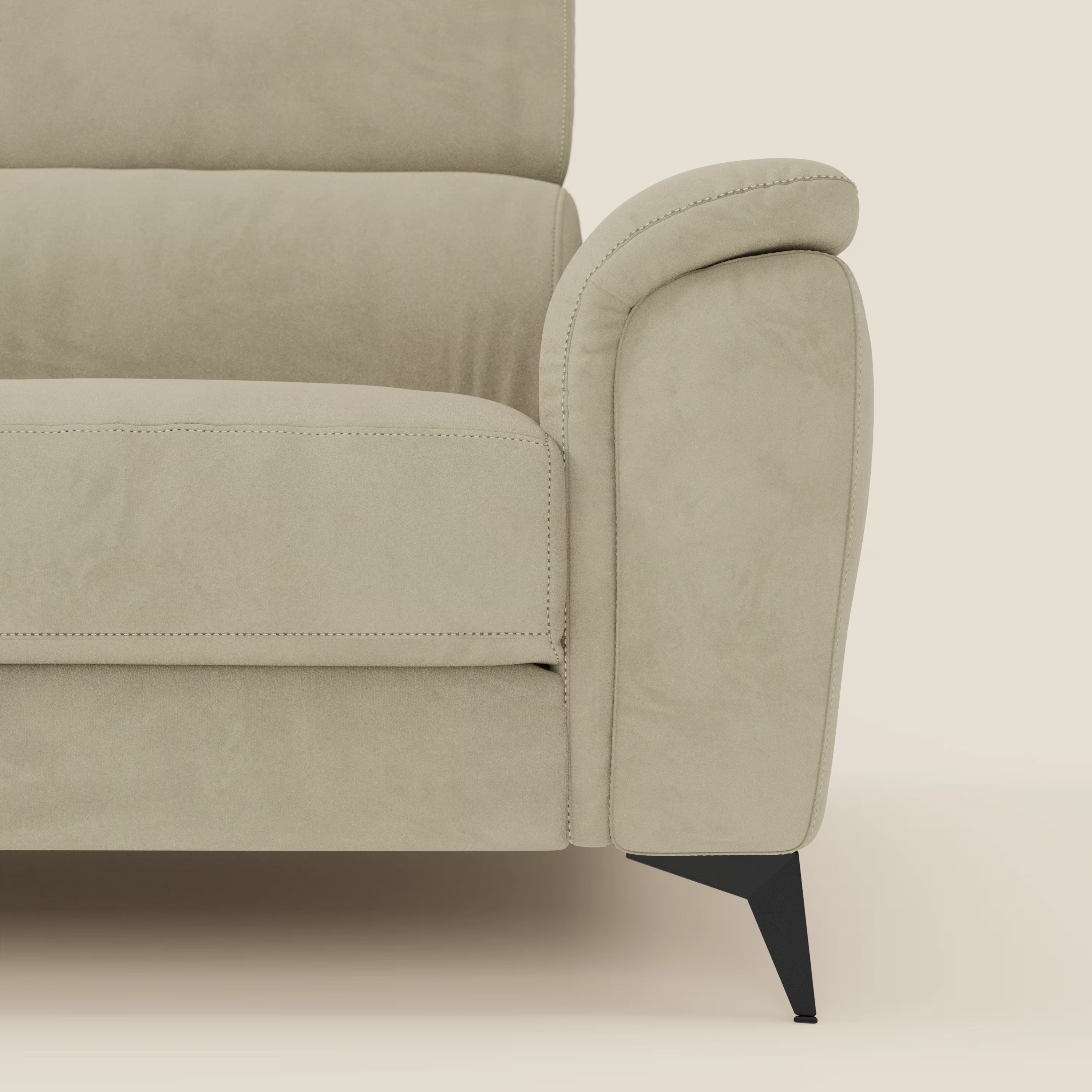 Arcos Divano 3 posti - piedini alti e poggiatesta reclinabili in microfibra impermeabile T11 beige